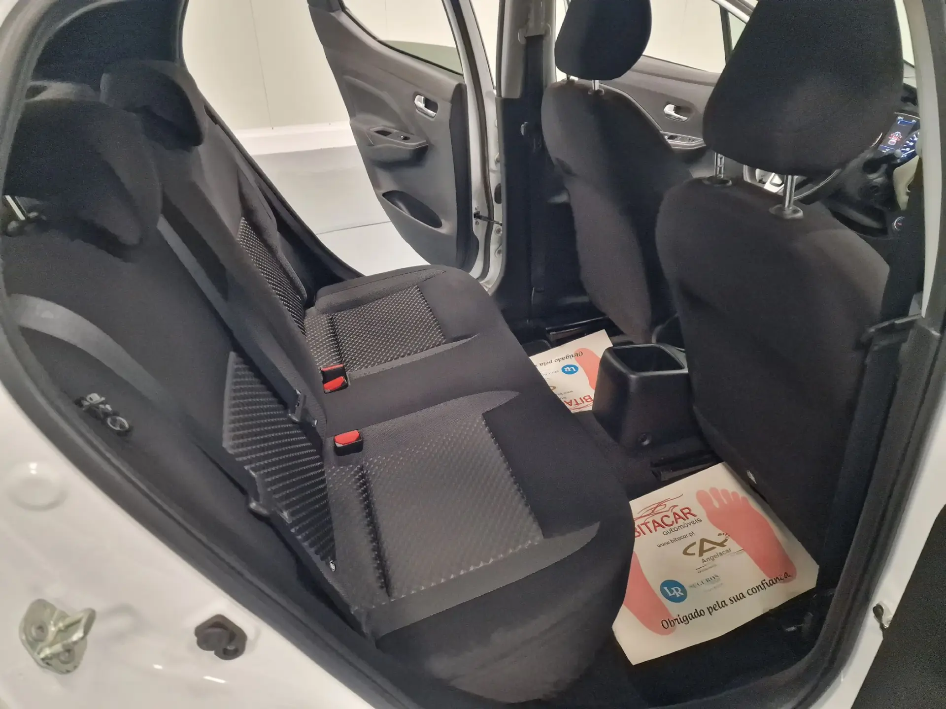 Nissan Micra 1.0 IG-T N CONNECTA 38