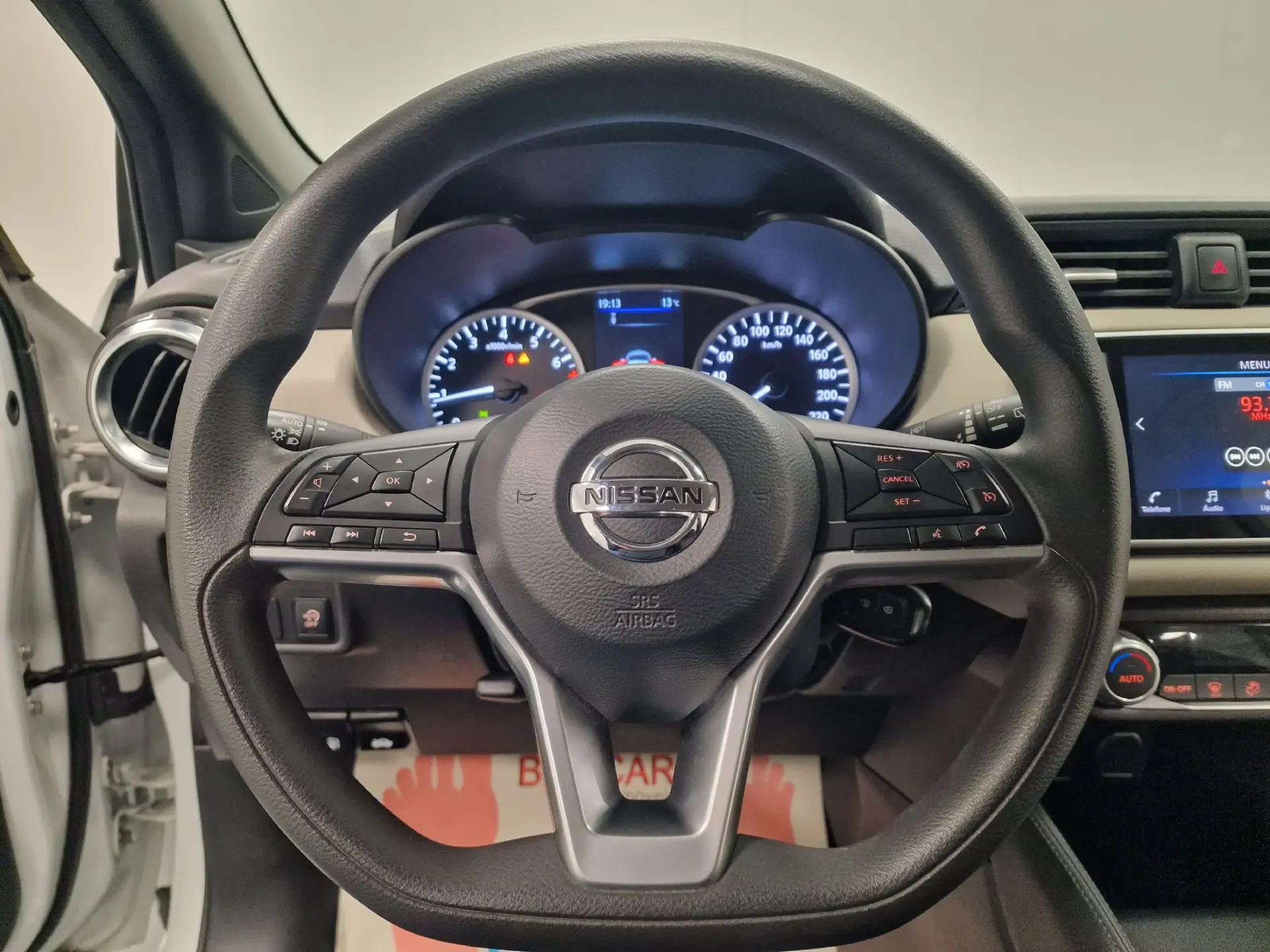 Nissan Micra 1.0 IG-T N CONNECTA 54