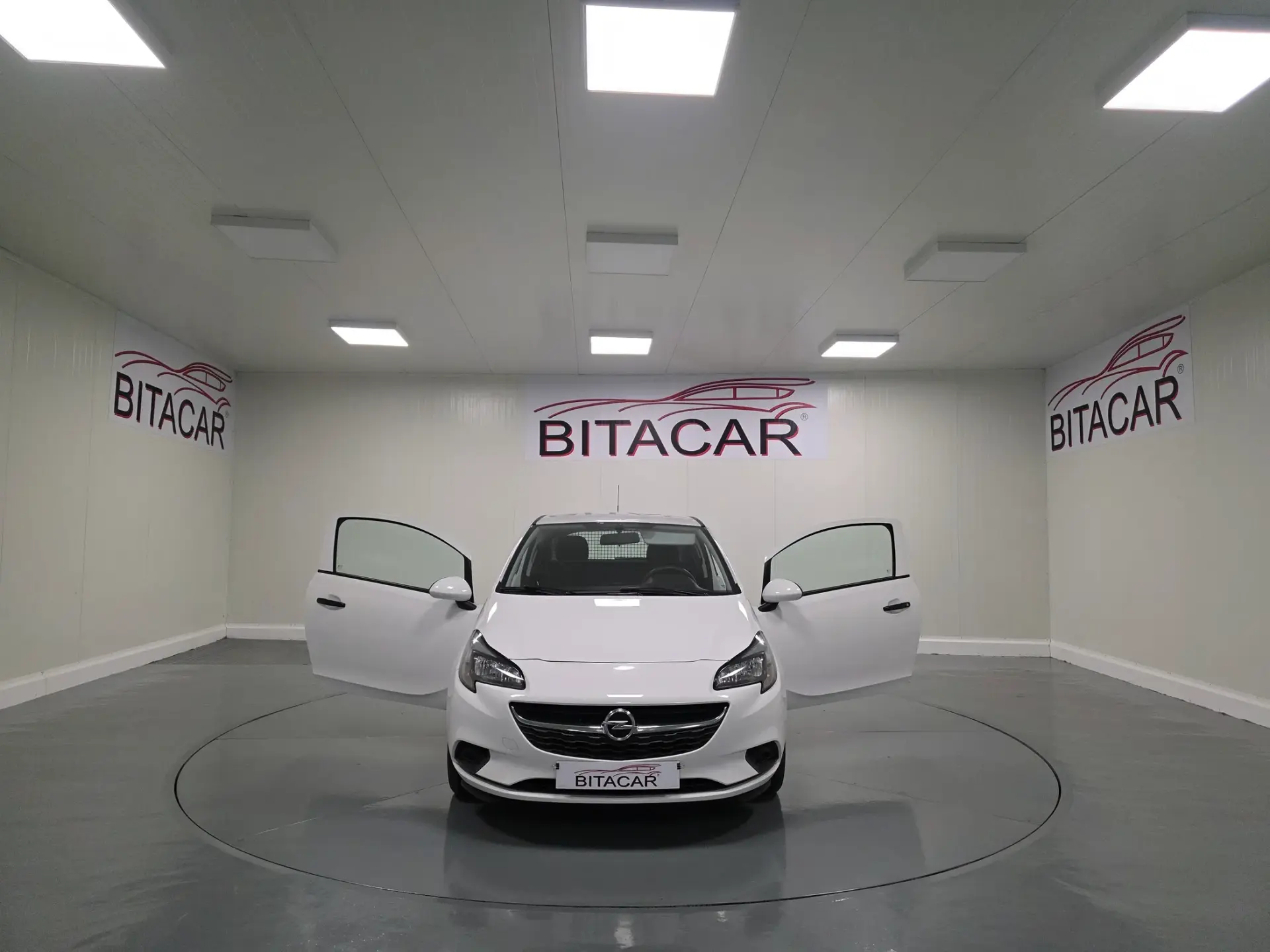 Opel Corsa 1.3 CDTI VAN IVA DEDUTÍVEL 29