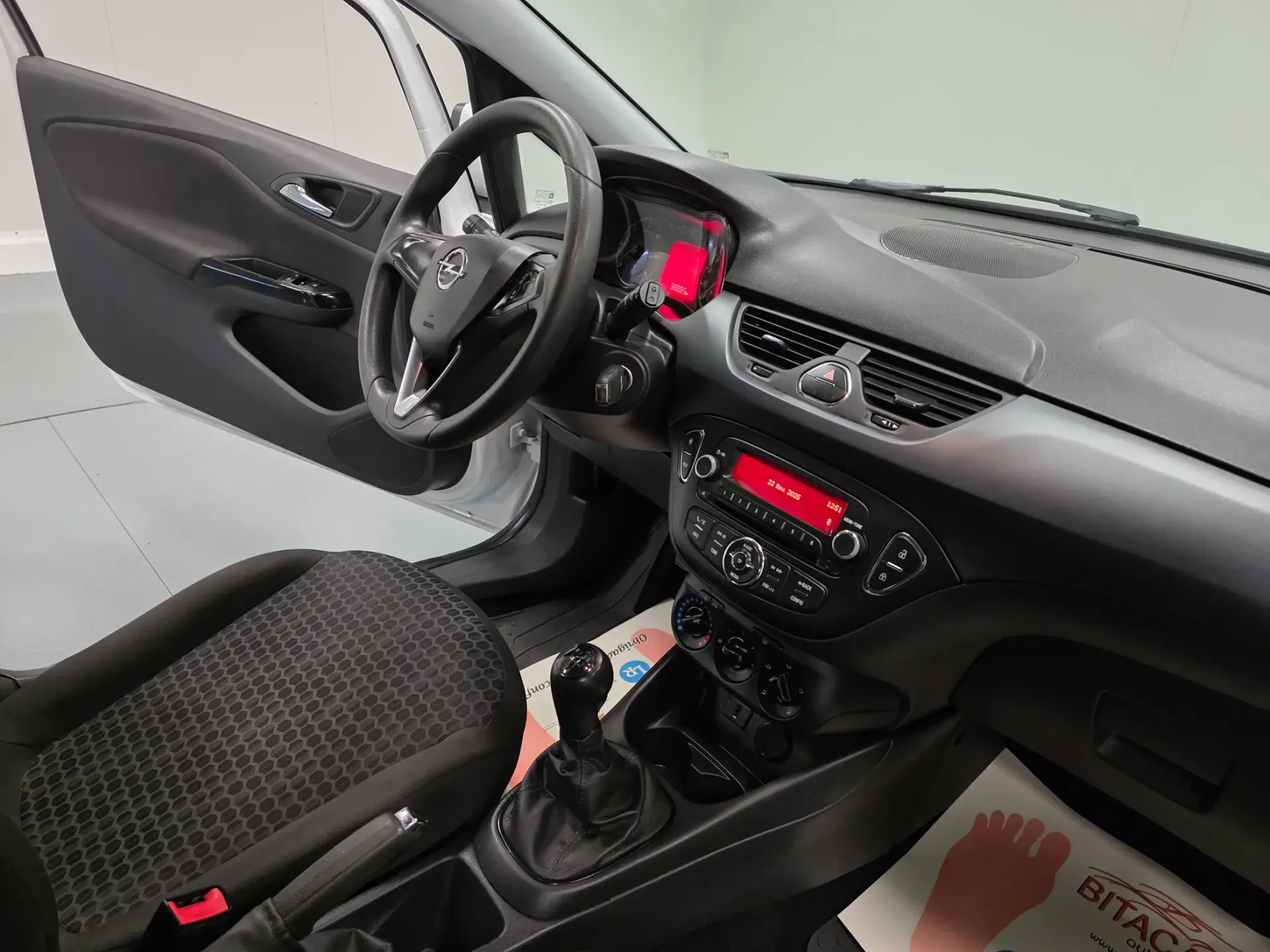 Opel Corsa 1.3 CDTI VAN IVA DEDUTÍVEL 49