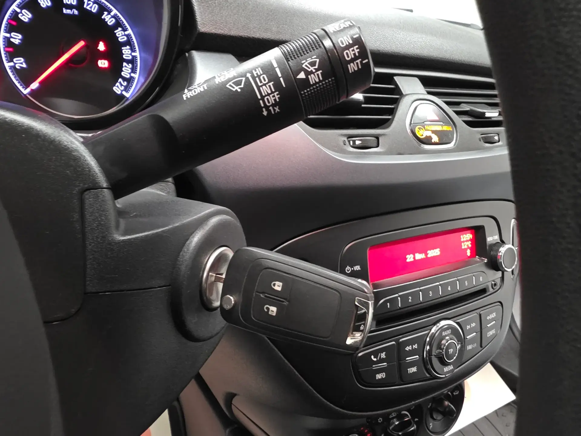 Opel Corsa 1.3 CDTI VAN IVA DEDUTÍVEL 60