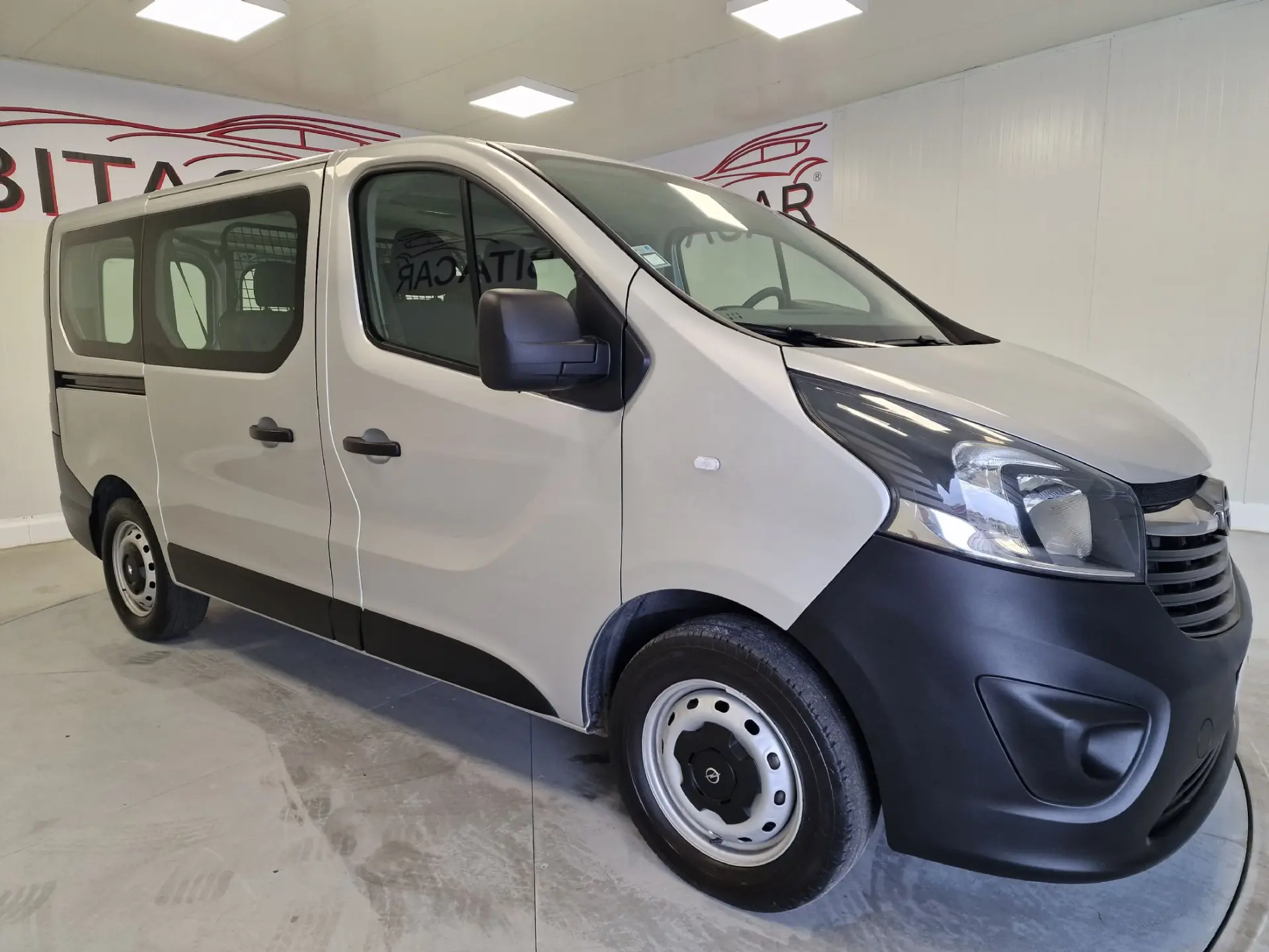 Opel Vivaro COMBI 1.6 CDTI L1H1 APENAS 28.000KMS 58€ IUC 5
