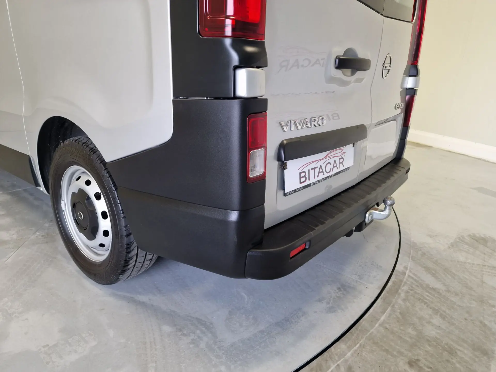 Opel Vivaro COMBI 1.6 CDTI L1H1 APENAS 28.000KMS 58€ IUC 35