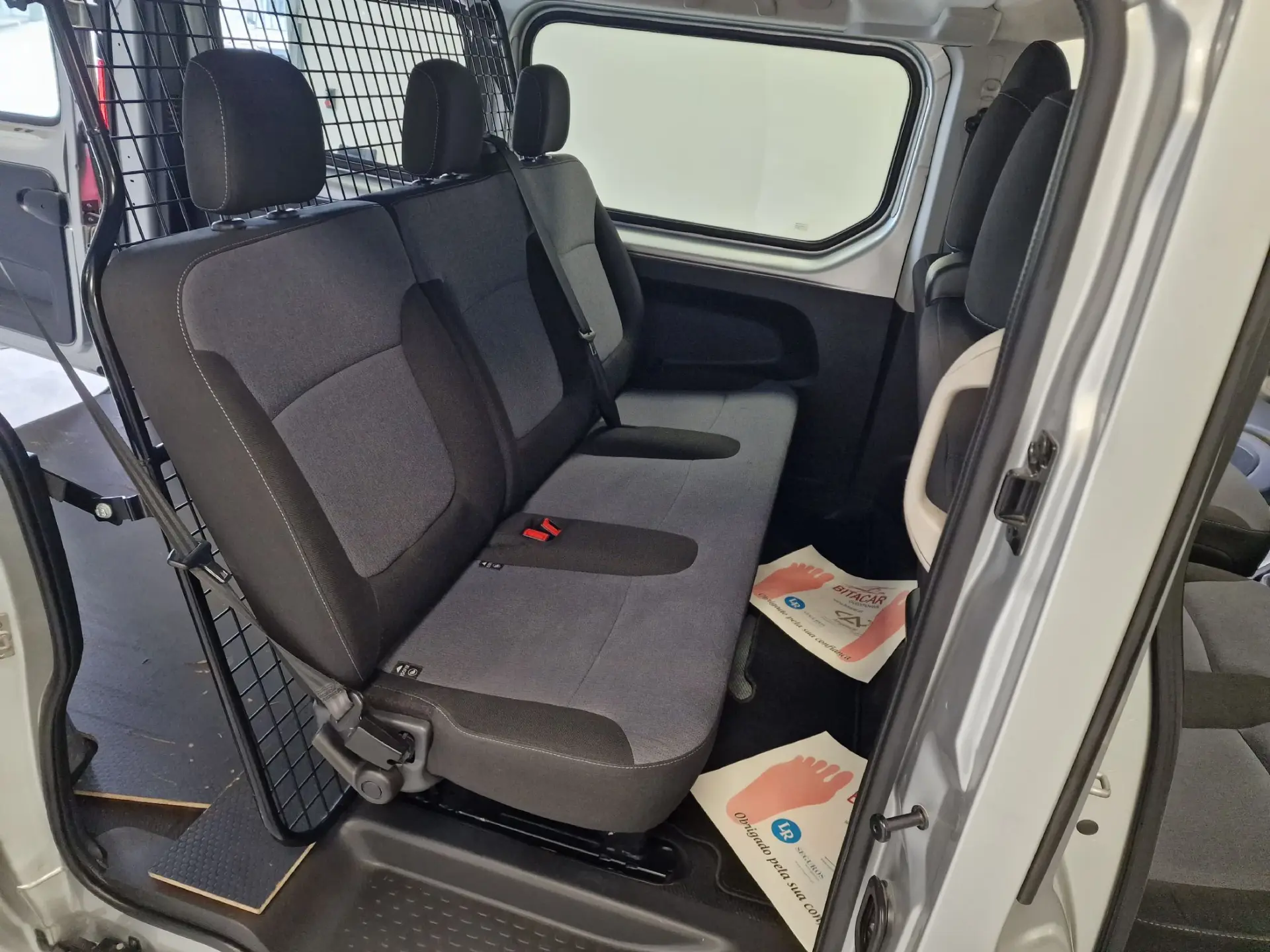 Opel Vivaro COMBI 1.6 CDTI L1H1 APENAS 28.000KMS 58€ IUC 56