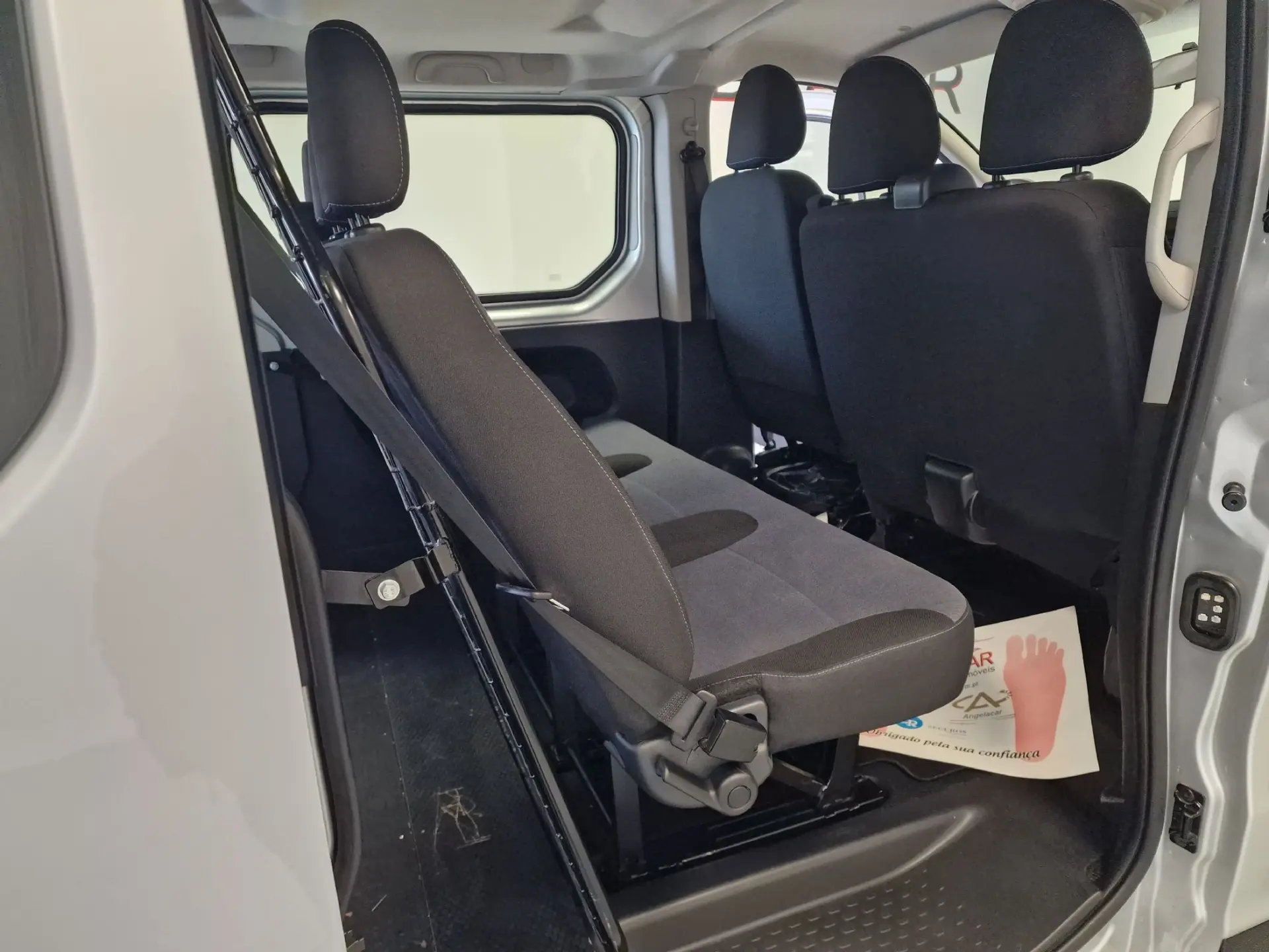 Opel Vivaro COMBI 1.6 CDTI L1H1 APENAS 28.000KMS 58€ IUC 57