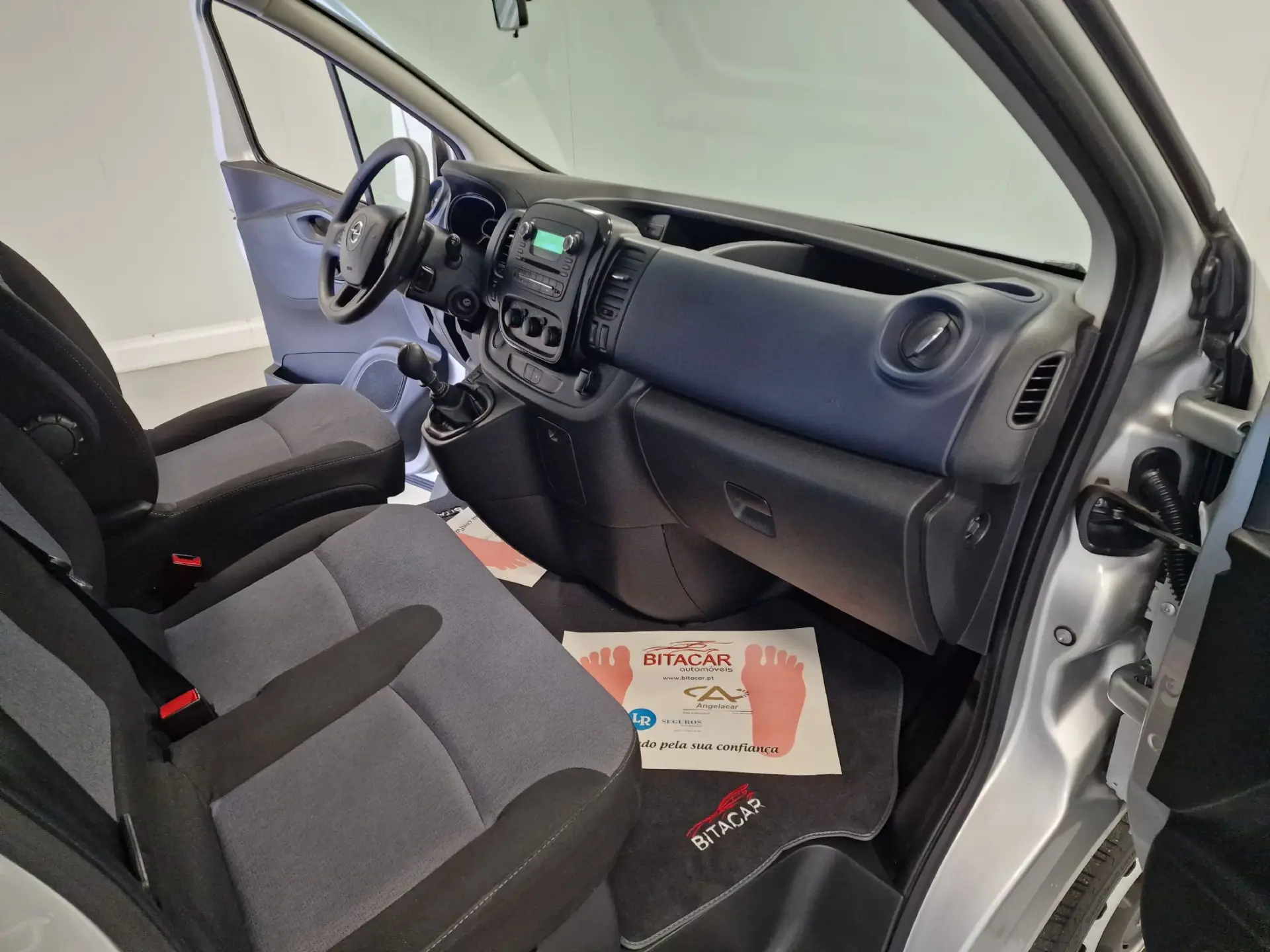 Opel Vivaro COMBI 1.6 CDTI L1H1 APENAS 28.000KMS 58€ IUC 63