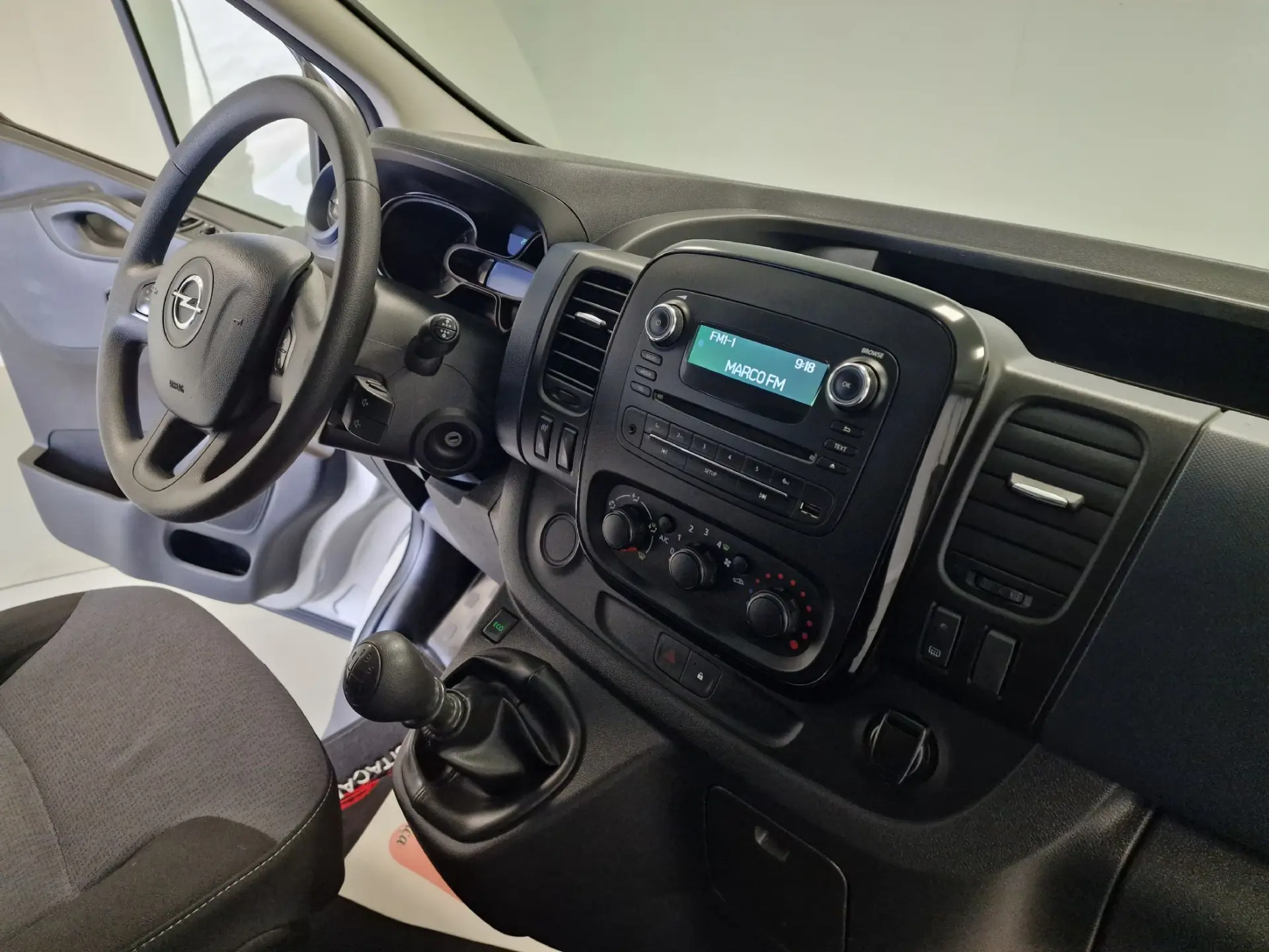Opel Vivaro COMBI 1.6 CDTI L1H1 APENAS 28.000KMS 58€ IUC 68