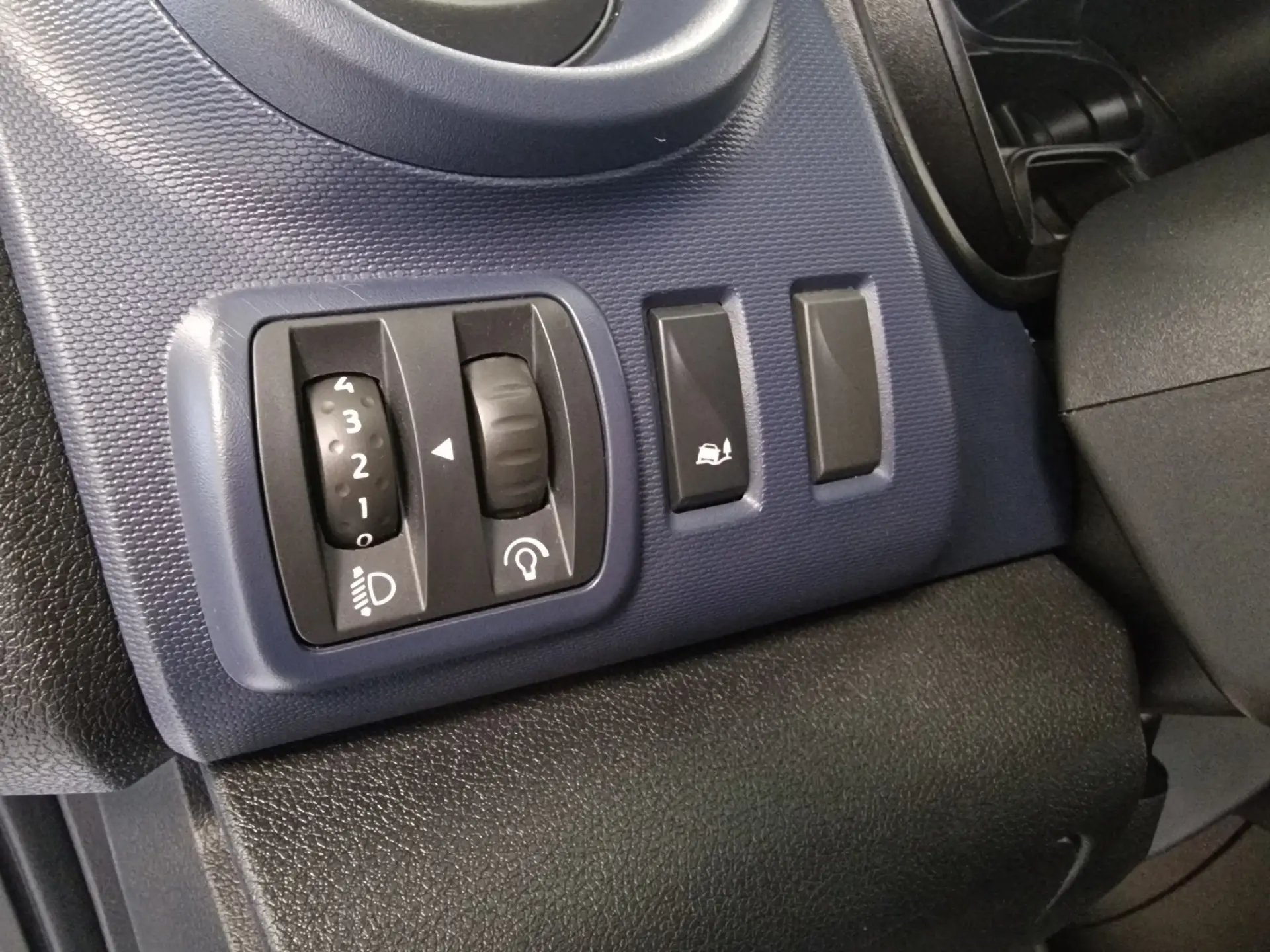 Opel Vivaro COMBI 1.6 CDTI L1H1 APENAS 28.000KMS 58€ IUC 76