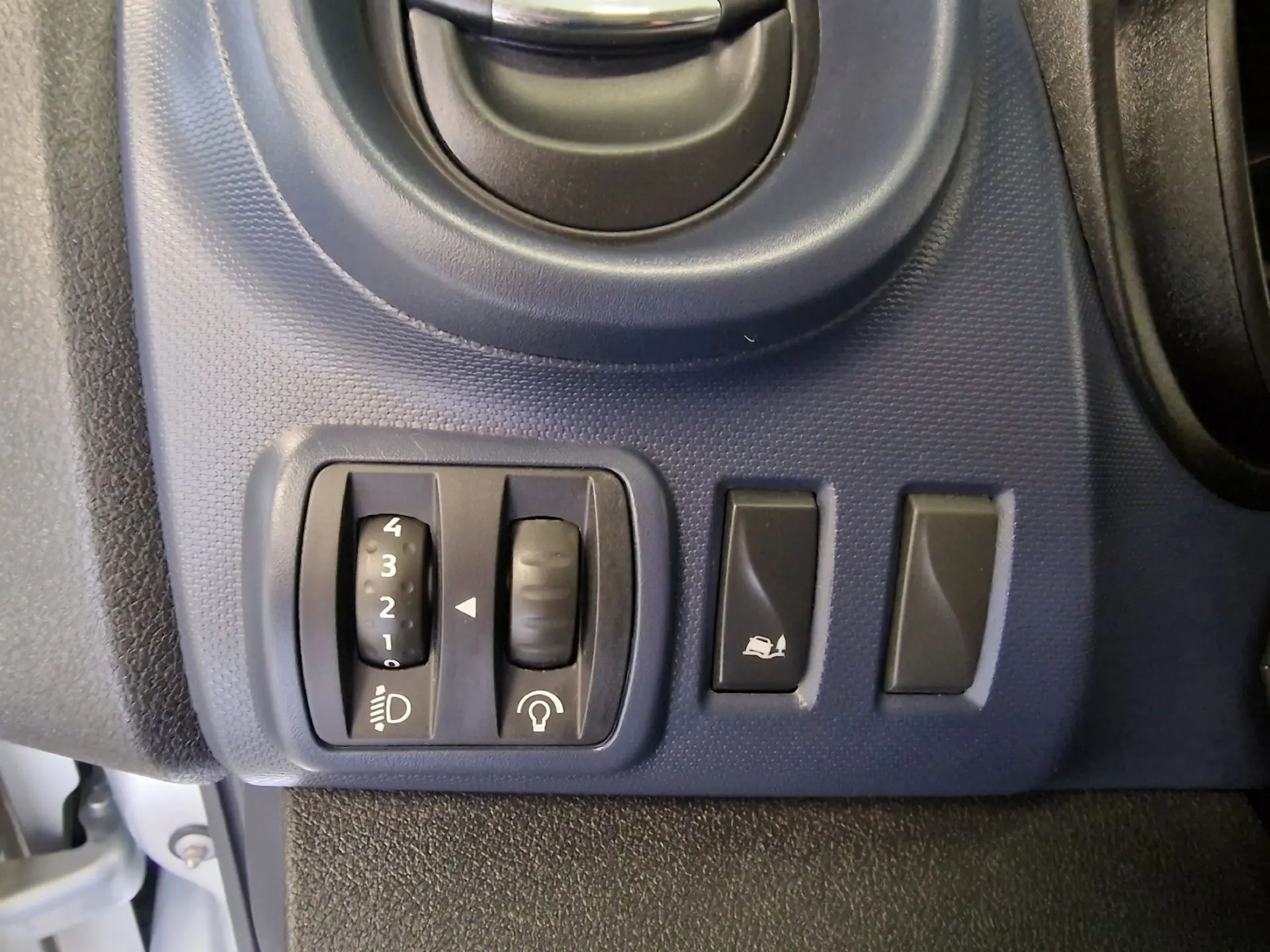 Opel Vivaro COMBI 1.6 CDTI L1H1 APENAS 28.000KMS 58€ IUC 77