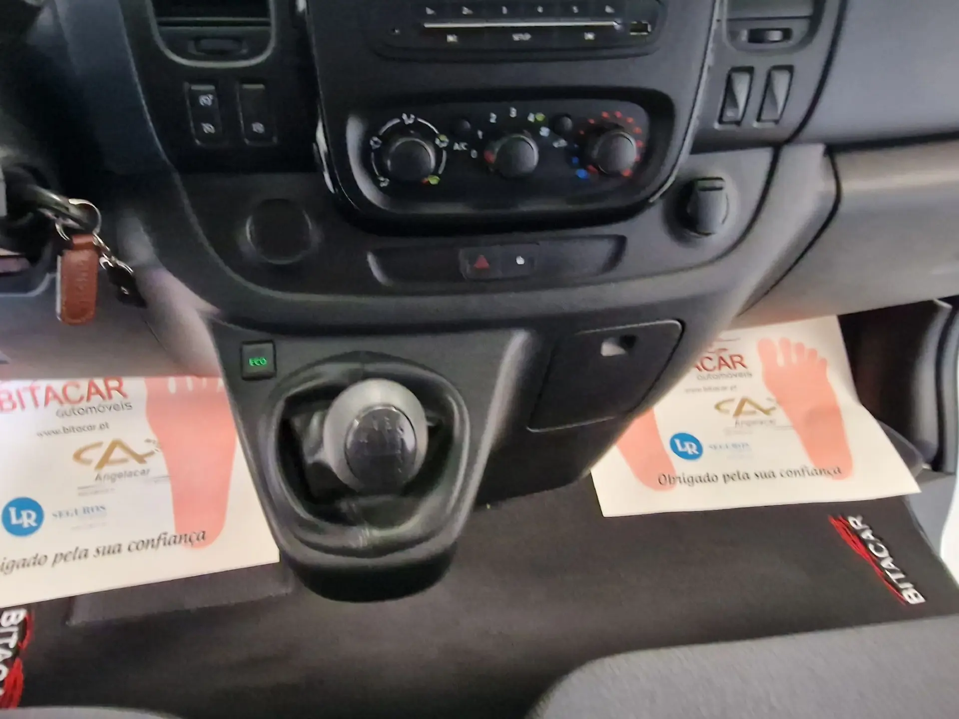 Opel Vivaro COMBI 1.6 CDTI L1H1 APENAS 28.000KMS 58€ IUC 89