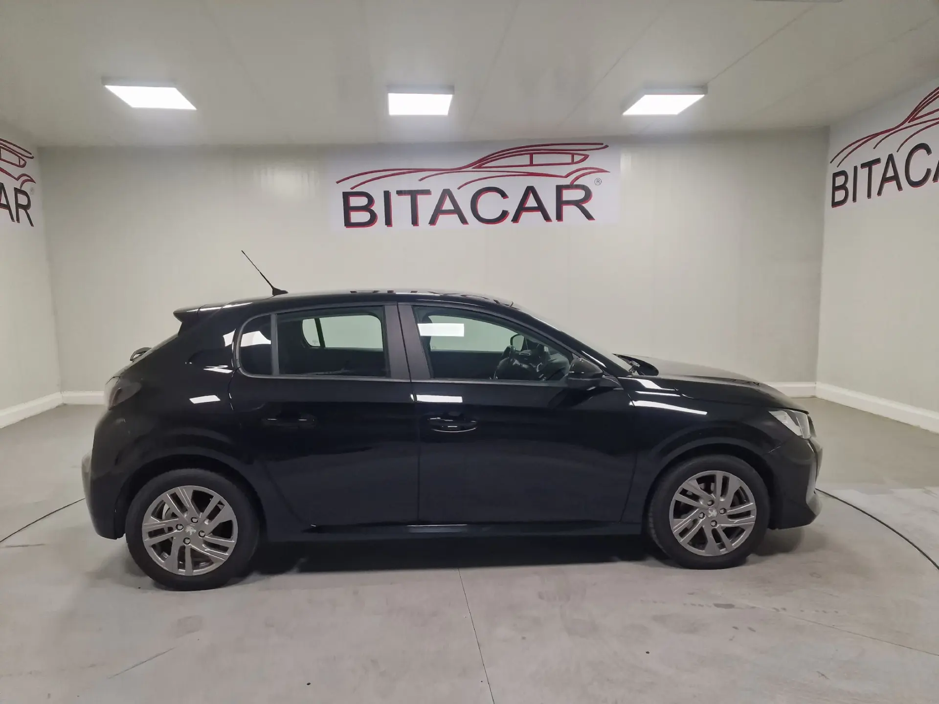 Peugeot 208 1.5 BLUEHDI 100CV ACTIVE 31