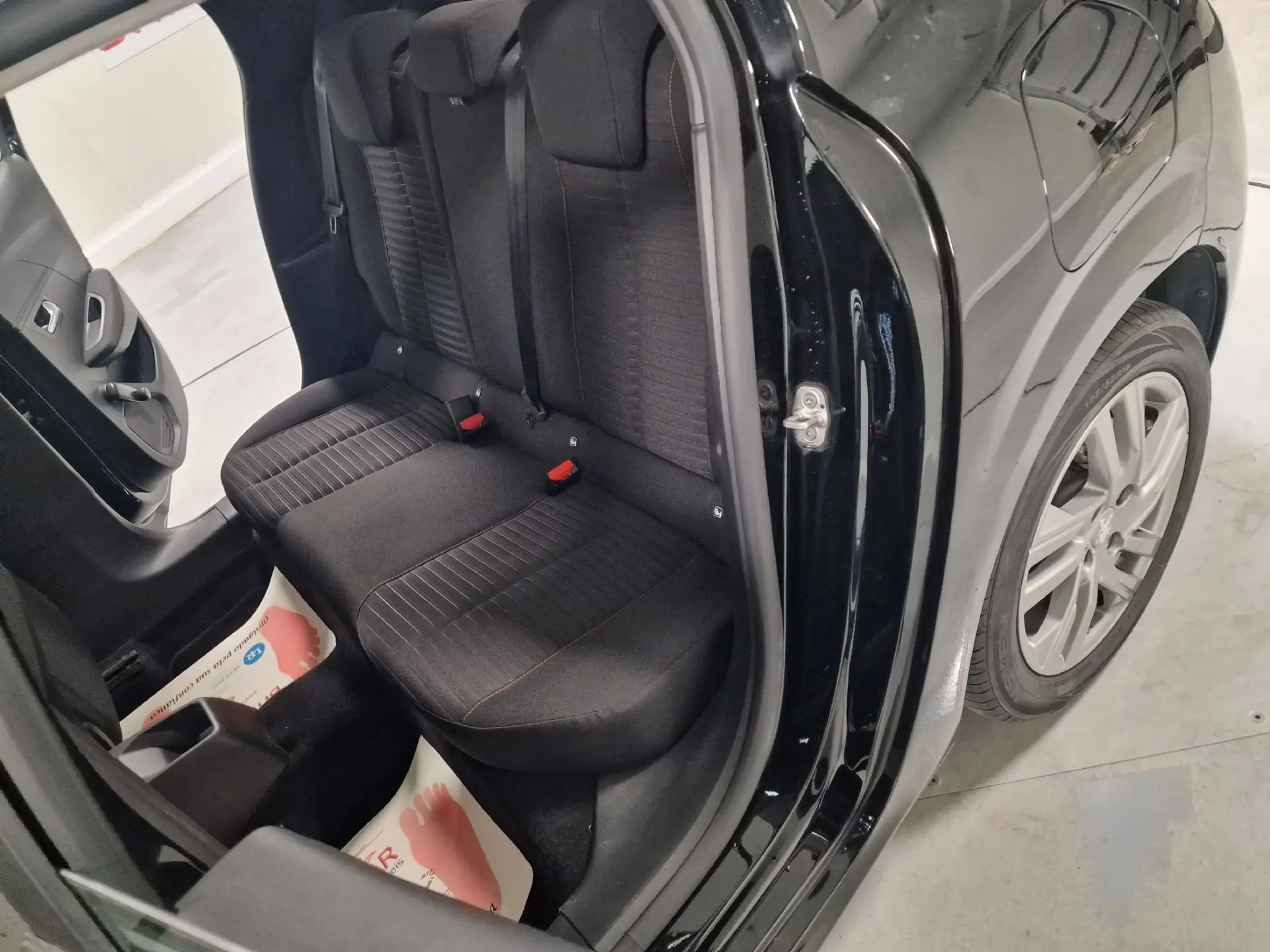 Peugeot 208 1.5 BLUEHDI 100CV ACTIVE 43