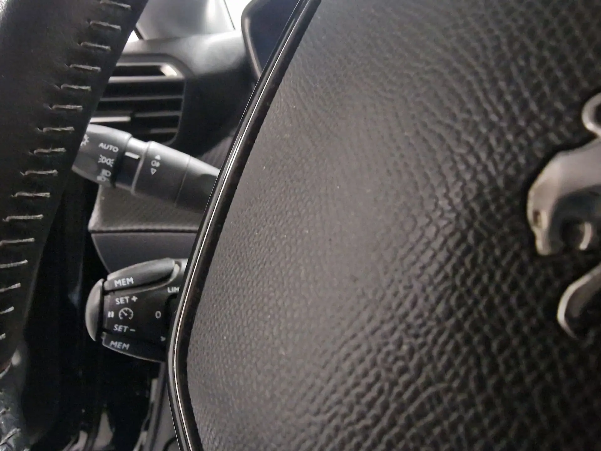 Peugeot 208 1.5 BLUEHDI 100CV ACTIVE 67