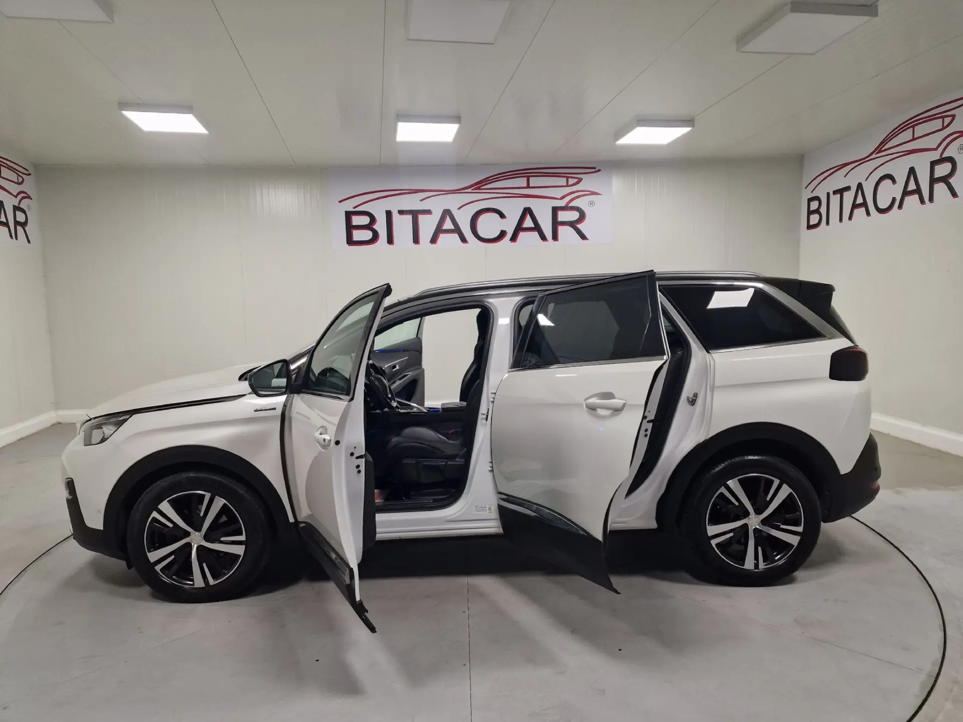 Peugeot 5008 1.6 BLUEHDI 120CV GTLINE TETO DE ABRIR 20