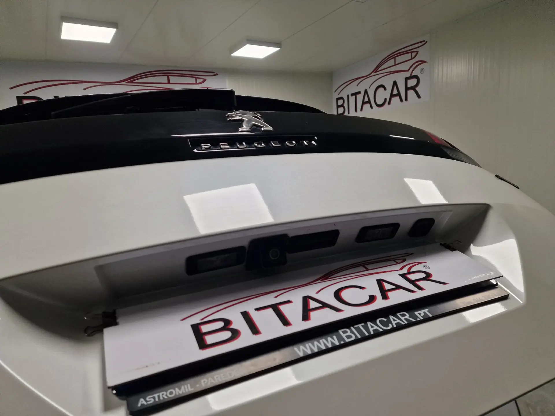 Peugeot 5008 1.6 BLUEHDI 120CV GTLINE TETO DE ABRIR 36