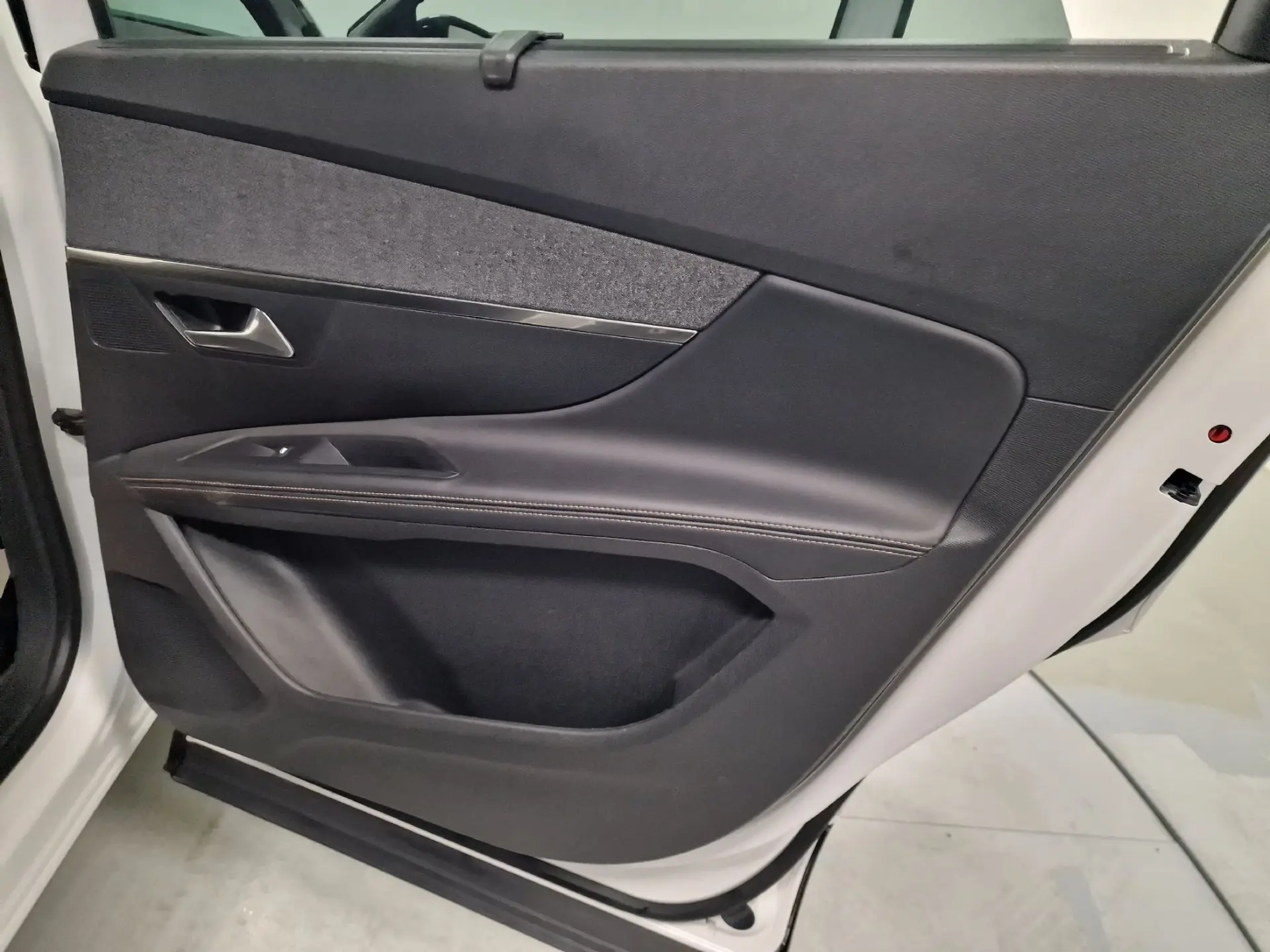 Peugeot 5008 1.6 BLUEHDI 120CV GTLINE TETO DE ABRIR 60