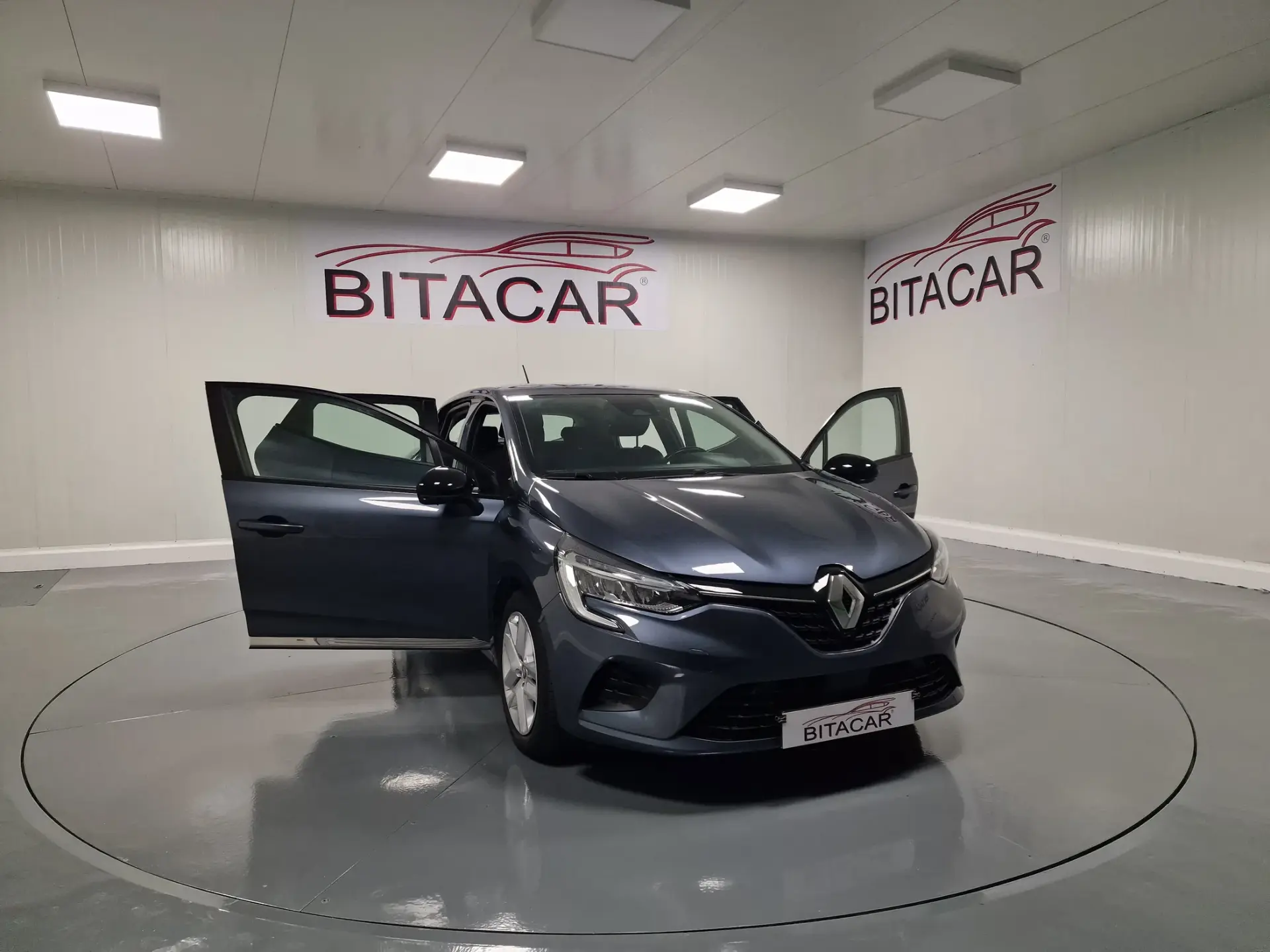 Renault Clio 1.5 Blue dCi Intens 13