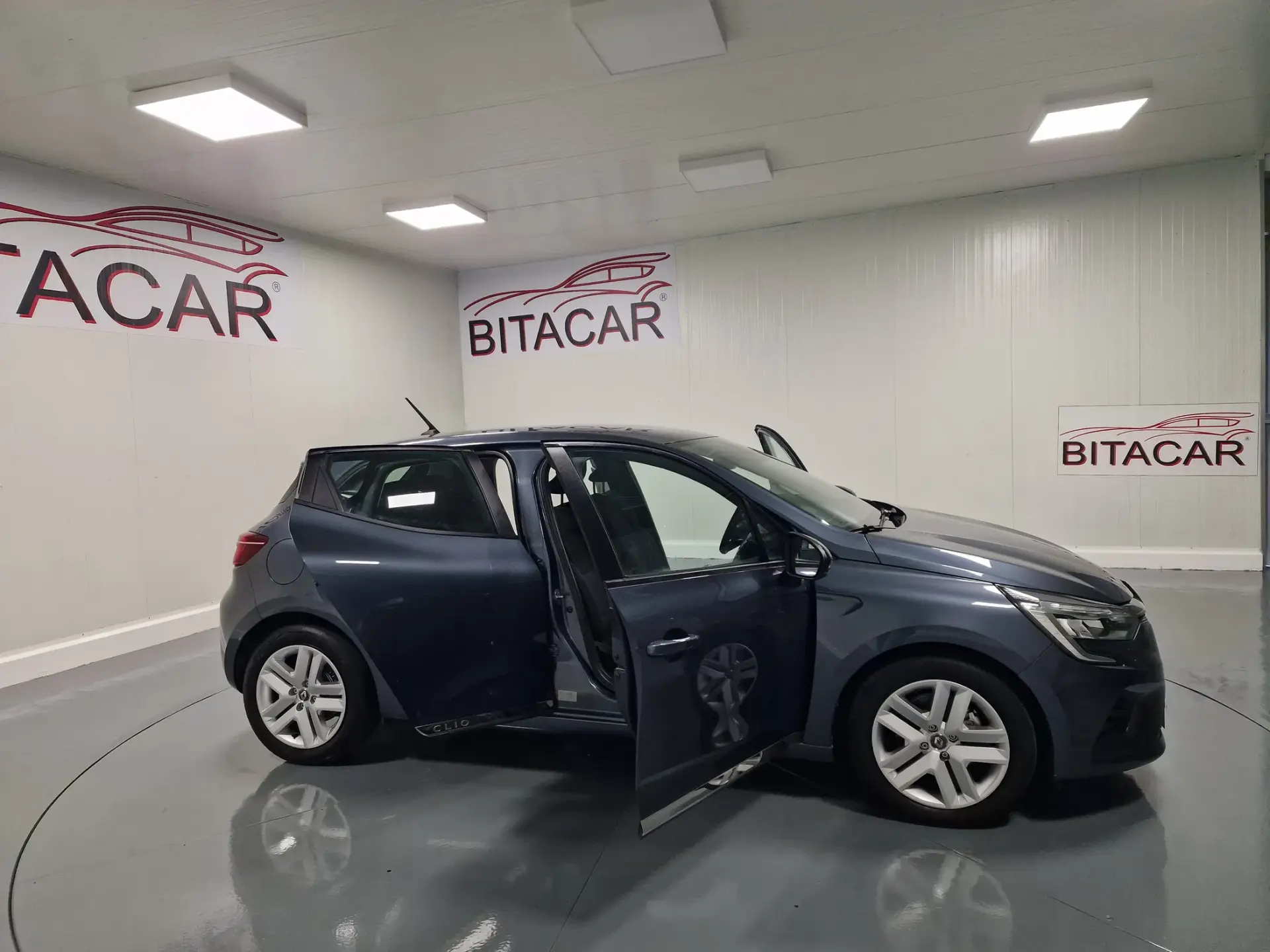 Renault Clio 1.5 Blue dCi Intens 14