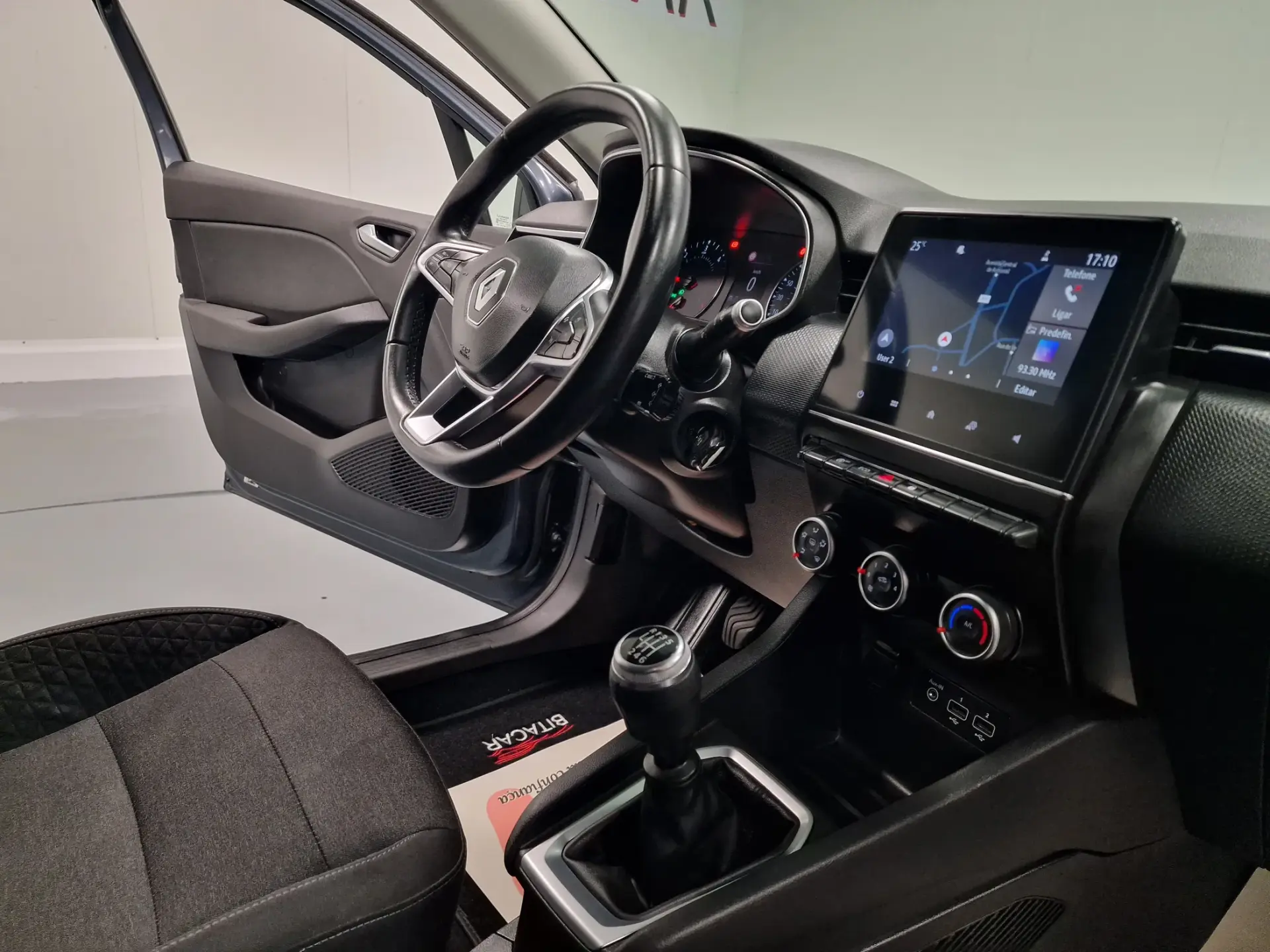 Renault Clio 1.5 Blue dCi Intens 43