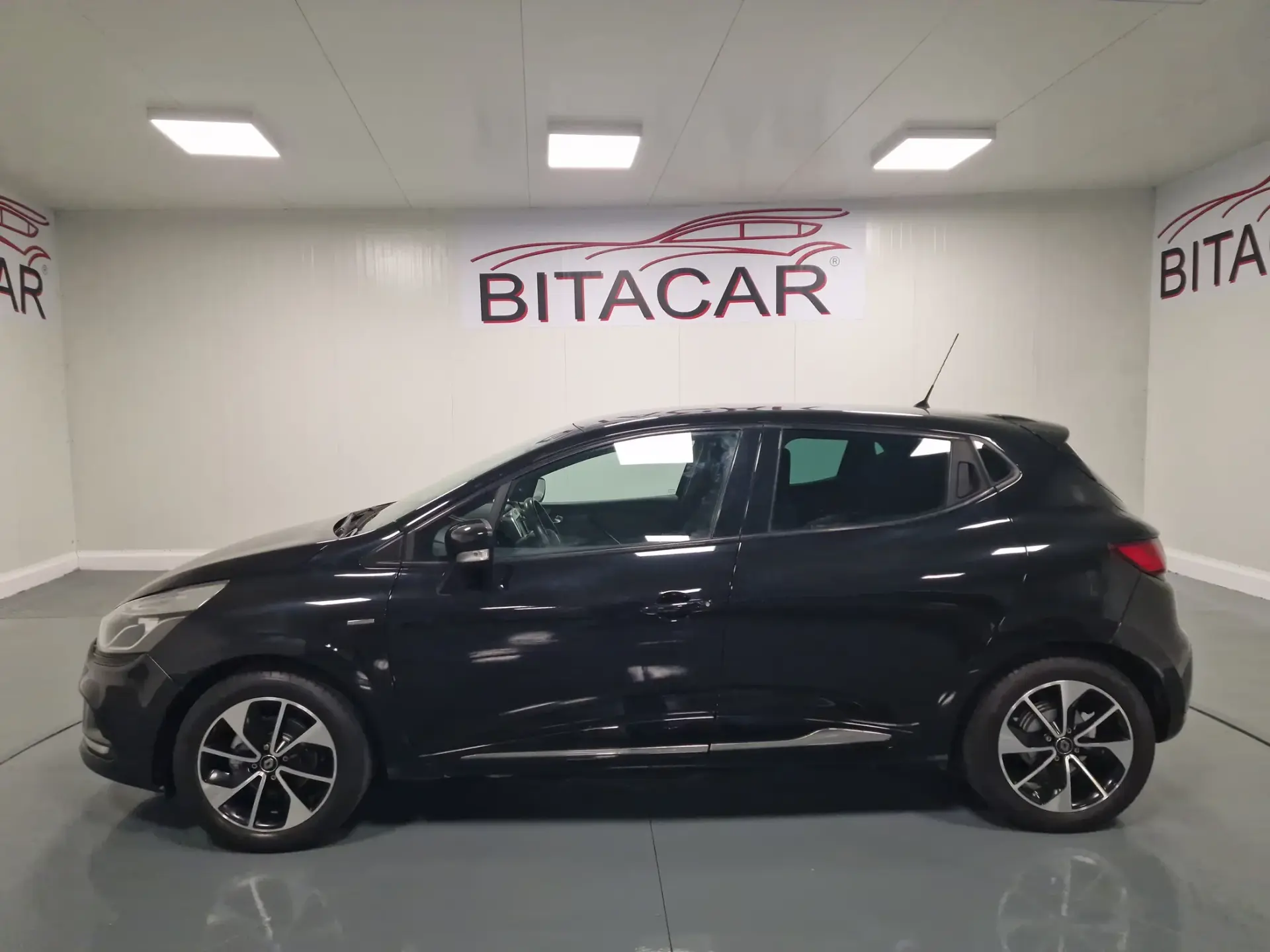 Renault Clio 1.5 DCI LIMITED GPS 18