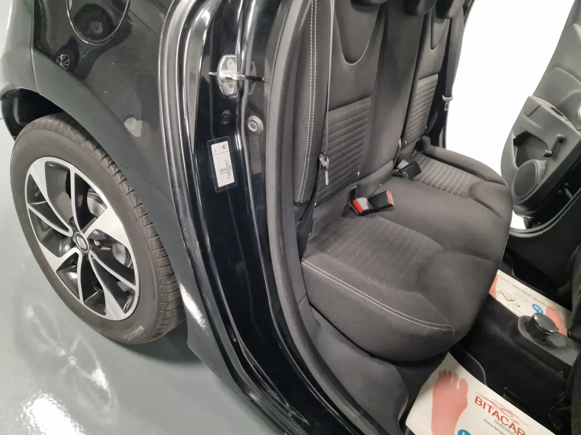 Renault Clio 1.5 DCI LIMITED GPS 63