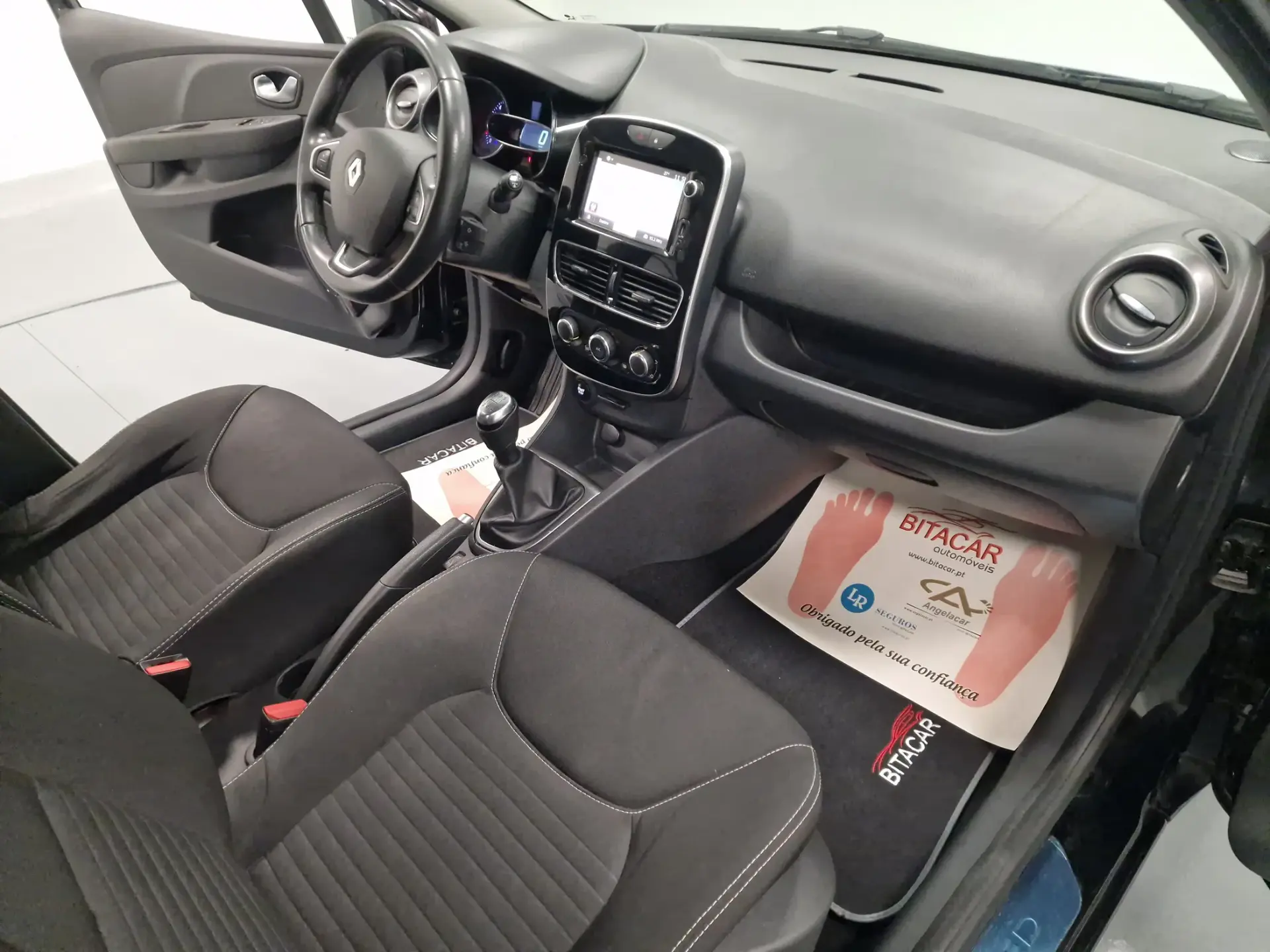 Renault Clio 1.5 DCI LIMITED GPS 73