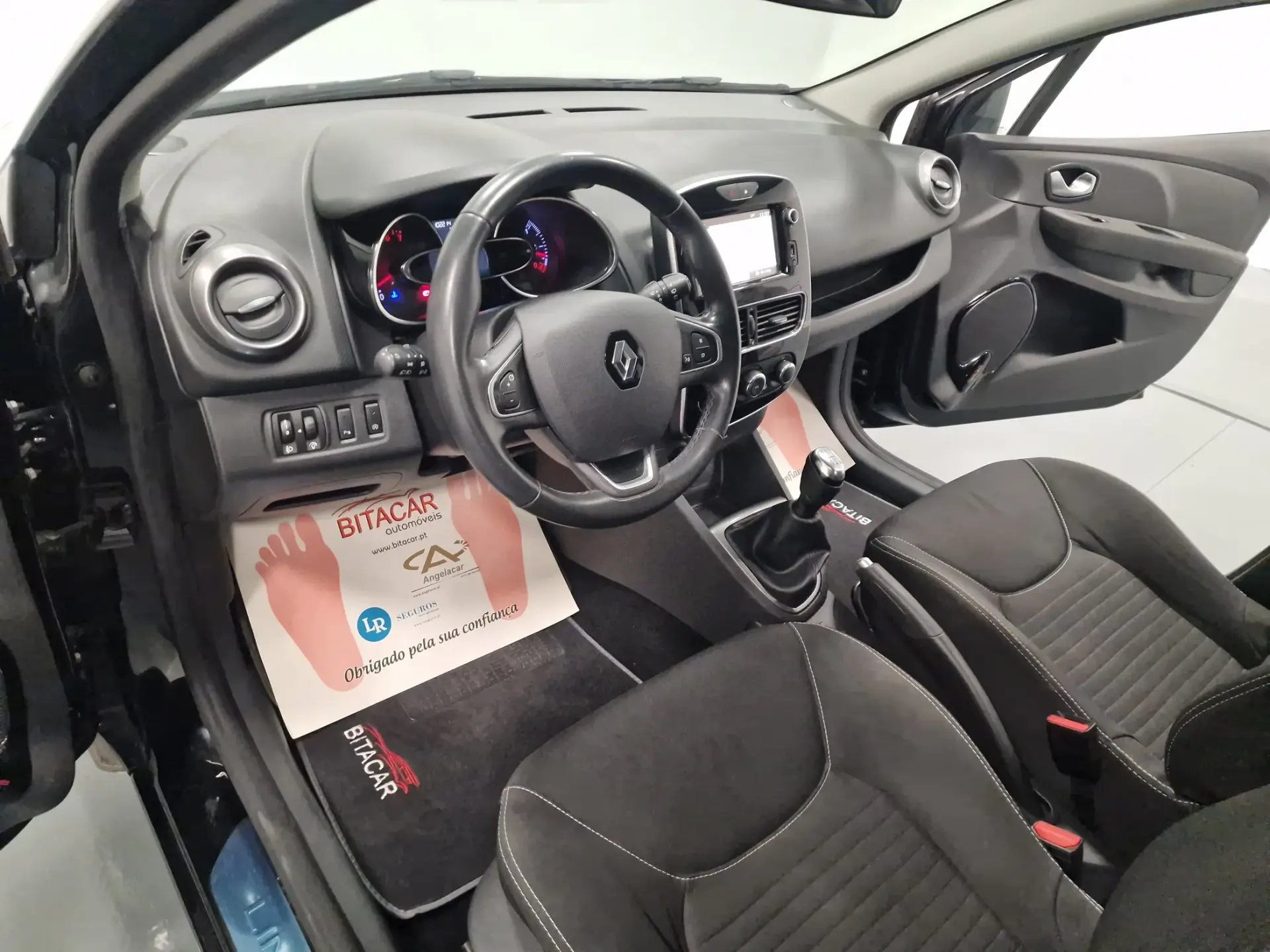 Renault Clio 1.5 DCI LIMITED GPS 83