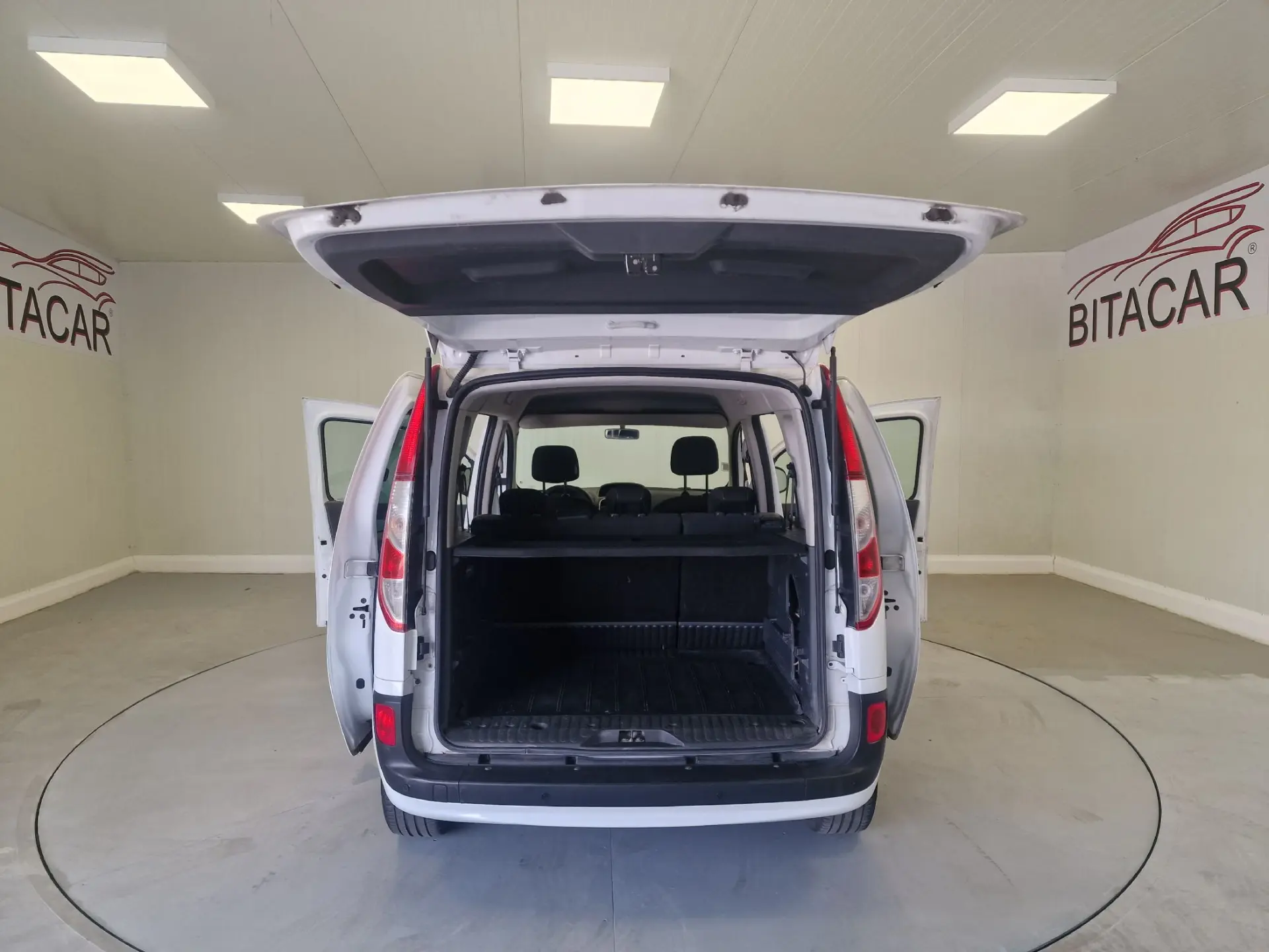 Renault Kangoo COMBI 1.5 DCI LUGARES 5 15