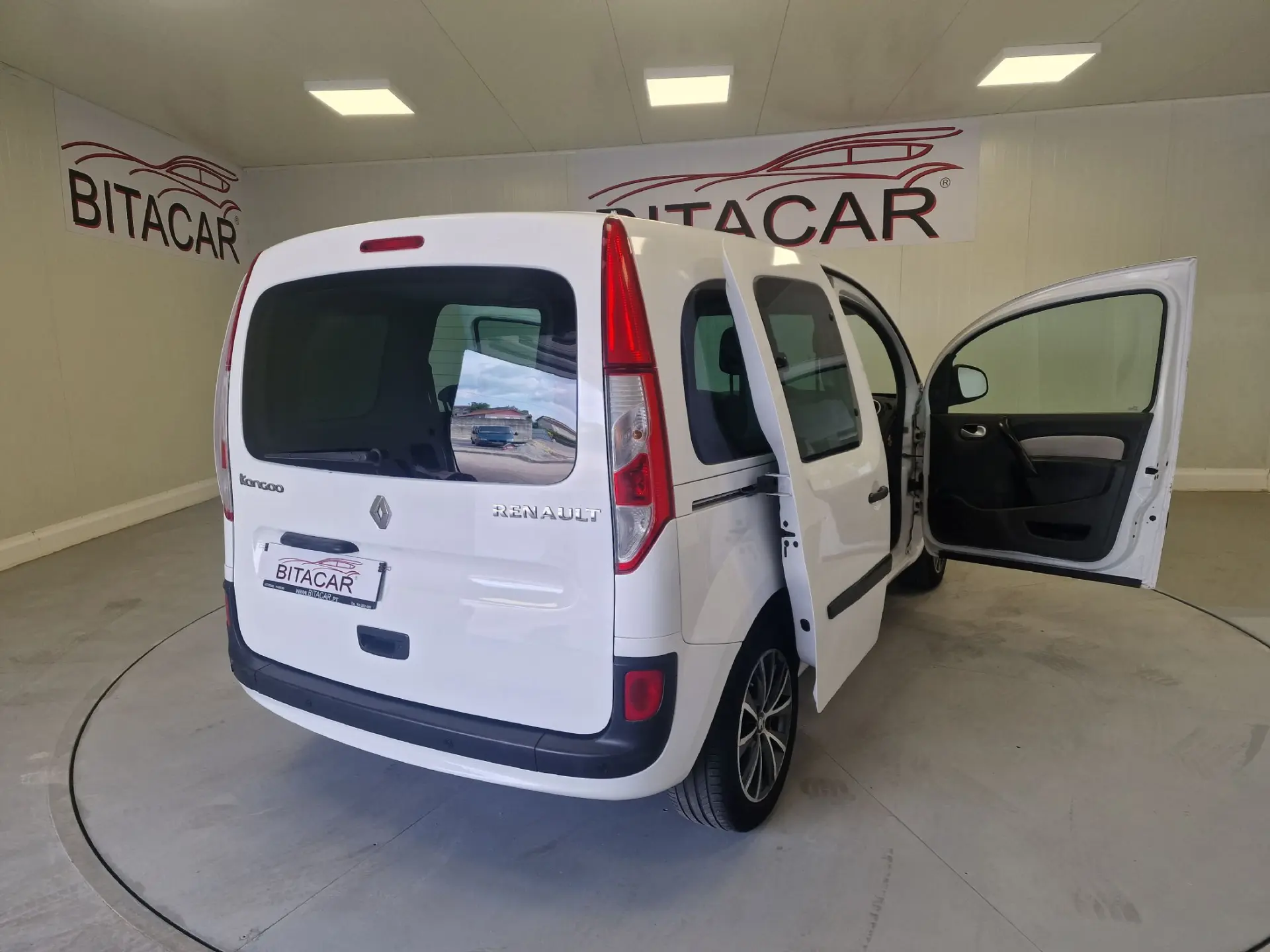 Renault Kangoo COMBI 1.5 DCI LUGARES 5 16