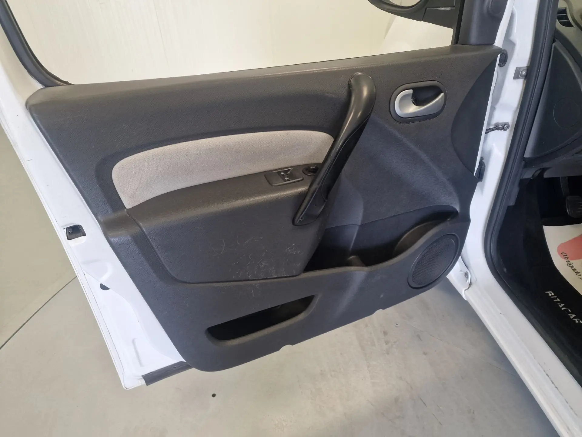 Renault Kangoo COMBI 1.5 DCI LUGARES 5 30