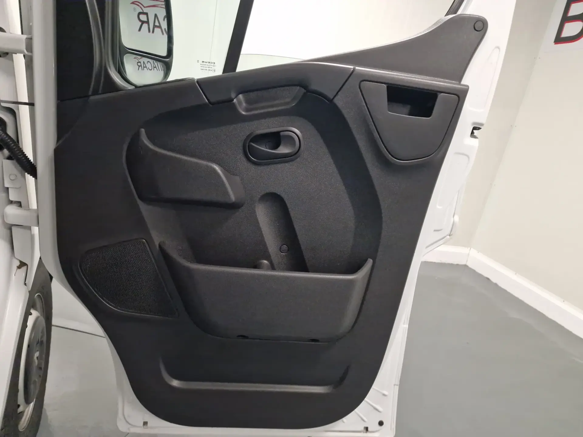 Renault Master L2H2 2.3 DCI 130CV GPS CAM TRASEIRA IVA DEDUTIVEL 47