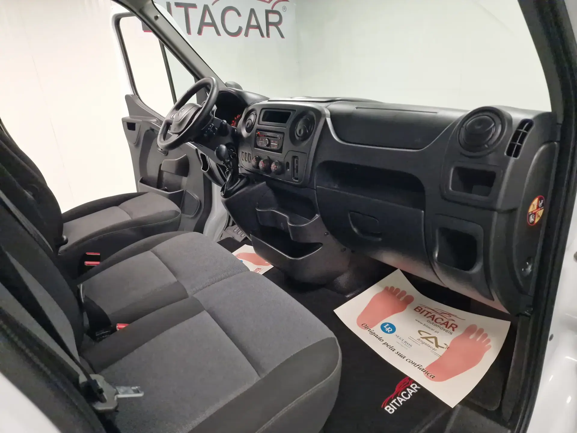 Renault Master L2H2 2.3 DCI 130CV GPS CAM TRASEIRA IVA DEDUTIVEL 49