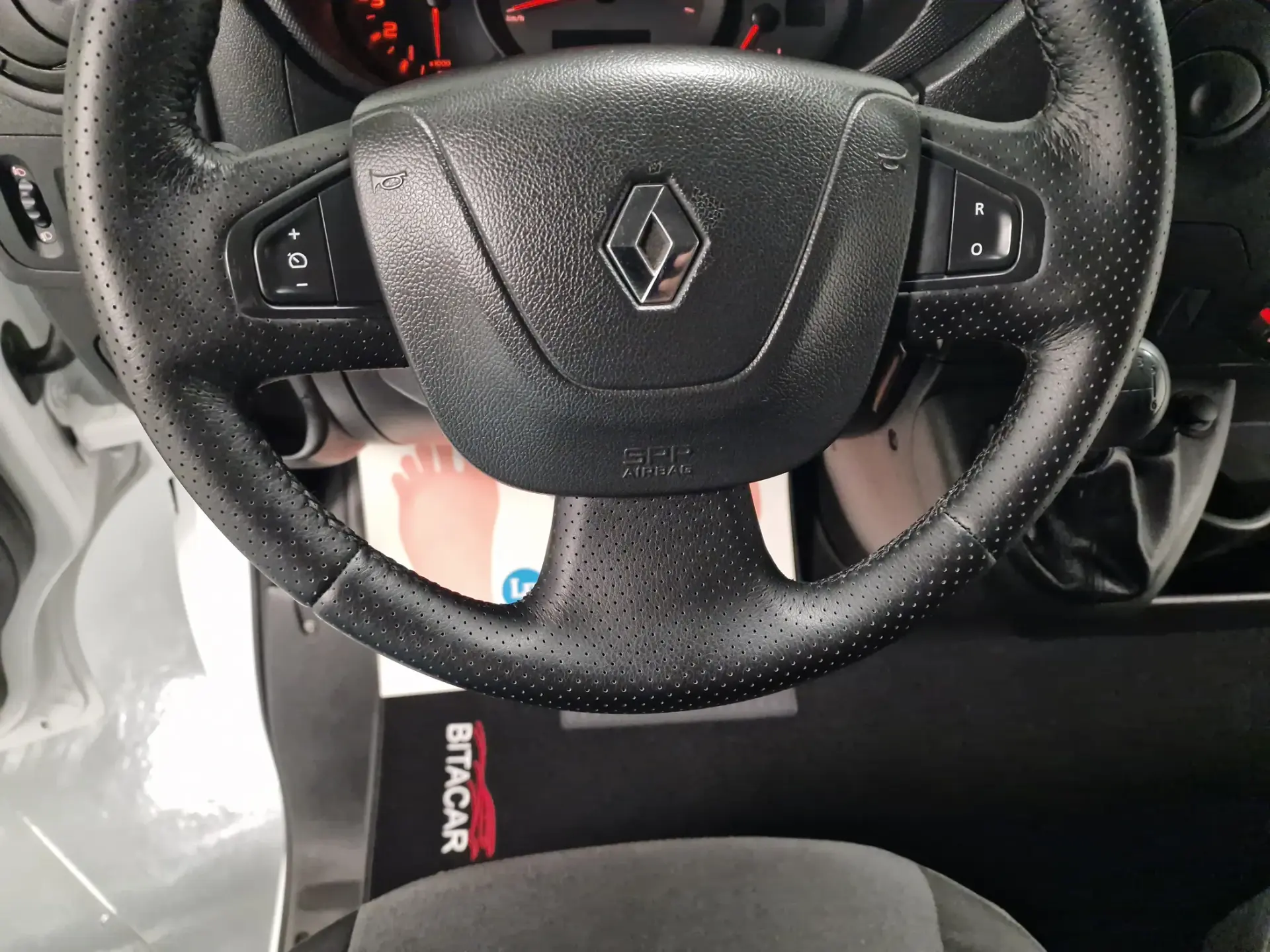 Renault Master L2H2 2.3 DCI 130CV GPS CAM TRASEIRA IVA DEDUTIVEL 70
