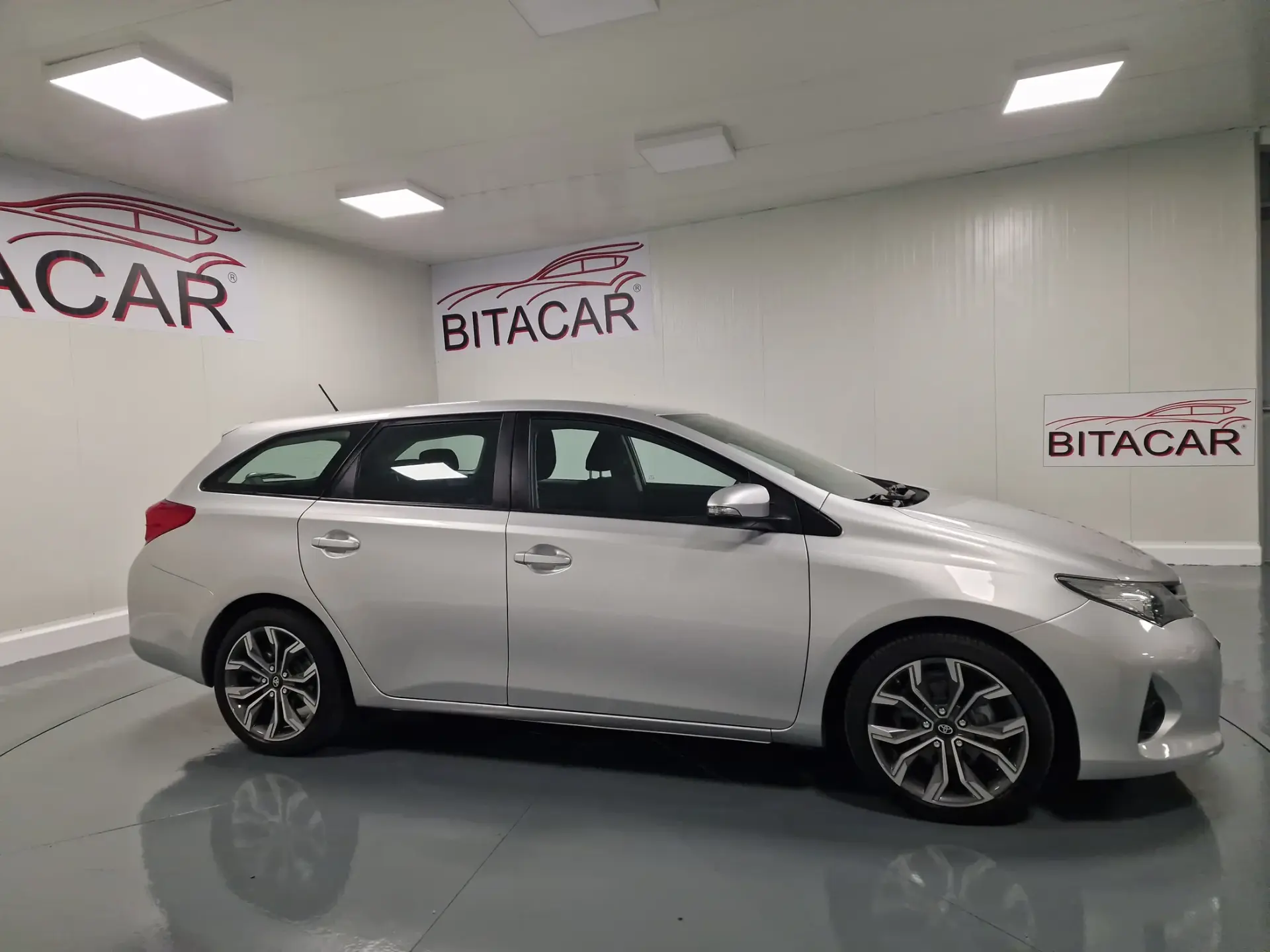 Toyota Auris Touring Sports 1.4 D-4D Active+AC 2