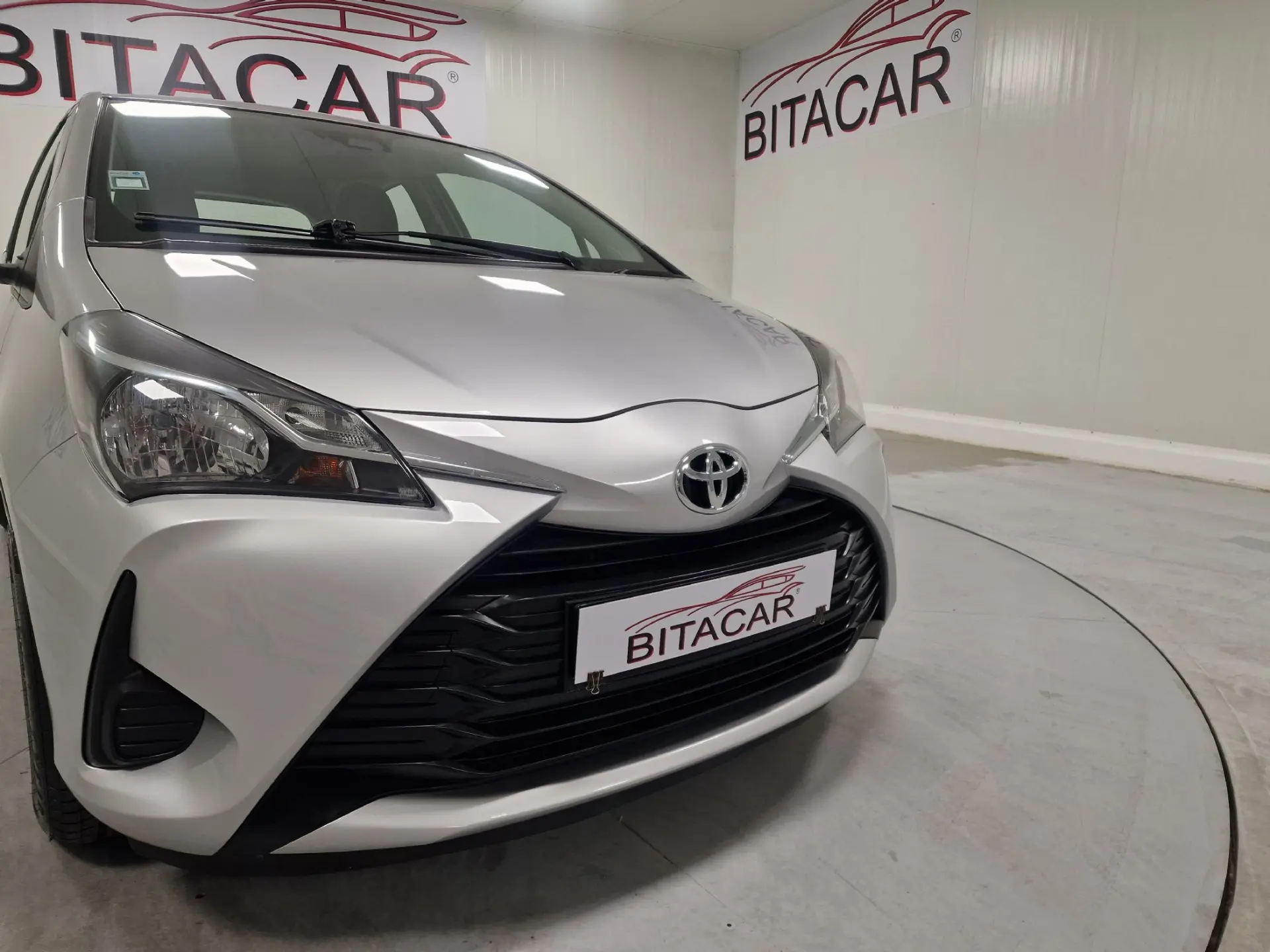 Toyota Yaris 1.0 VVT-i Active+AC 5