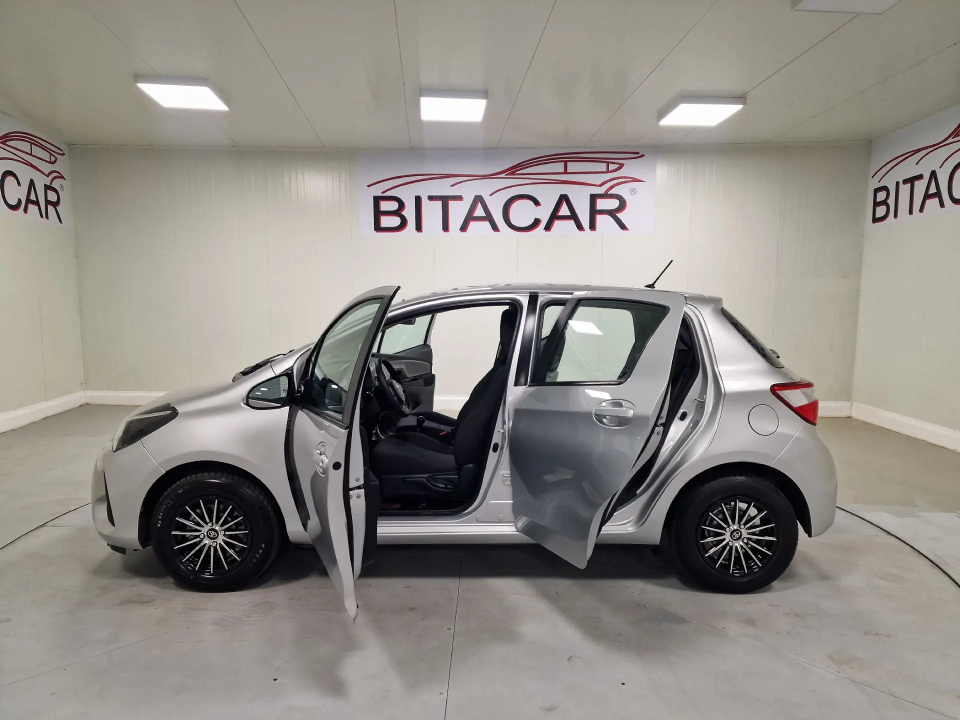 Toyota Yaris 1.0 VVT-i Active+AC 18