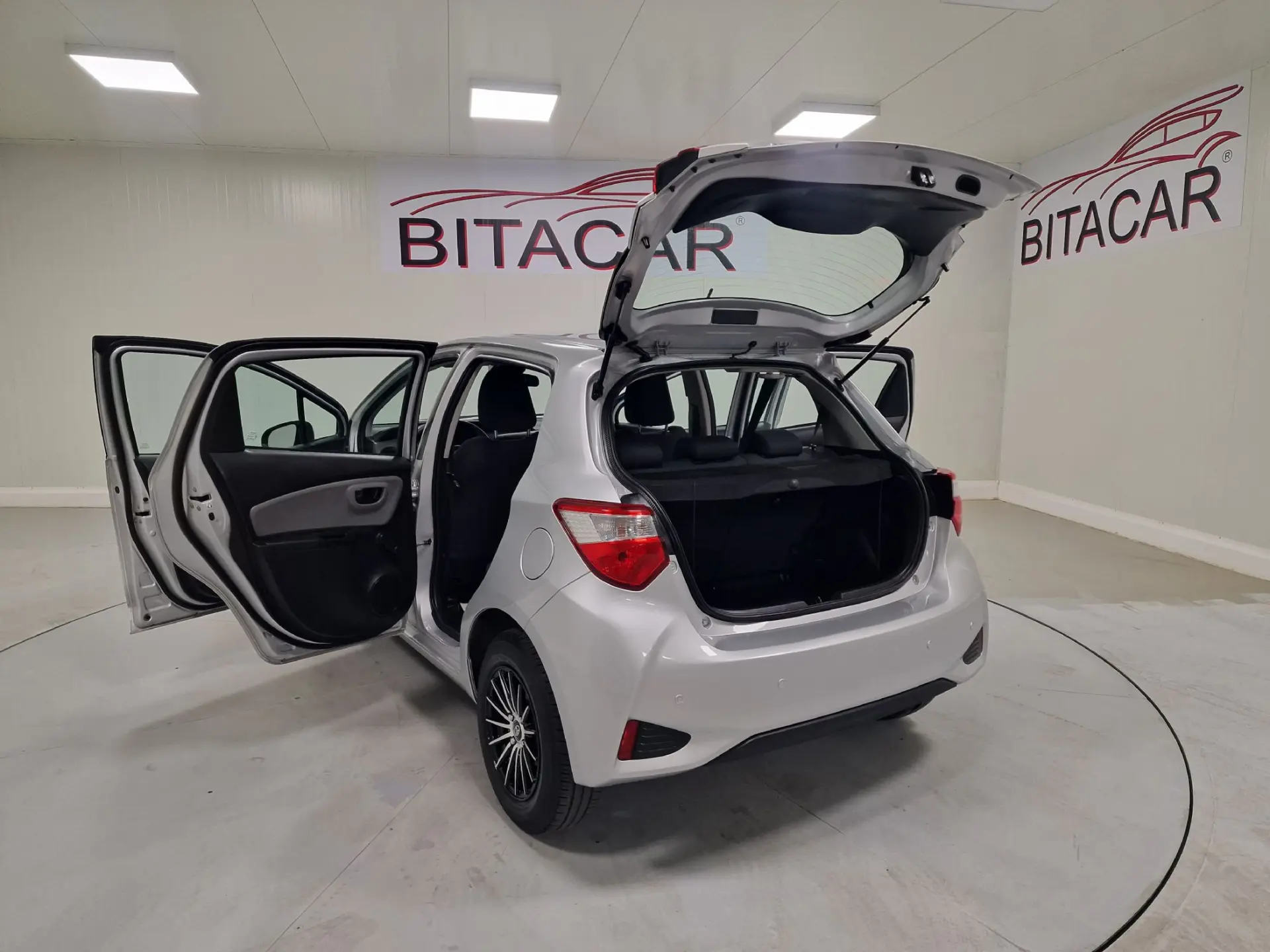 Toyota Yaris 1.0 VVT-i Active+AC 34