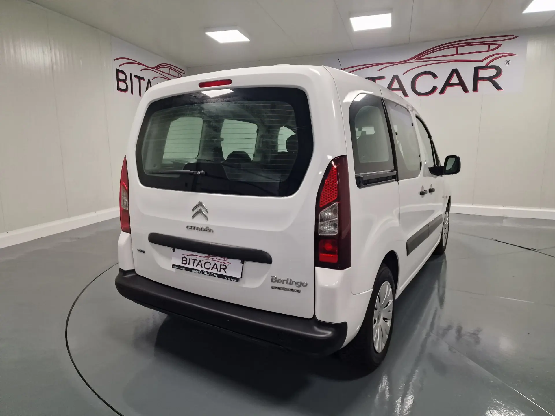 Citroën Berlingo 1.6 BLUEHDI 5 LUGARES 22