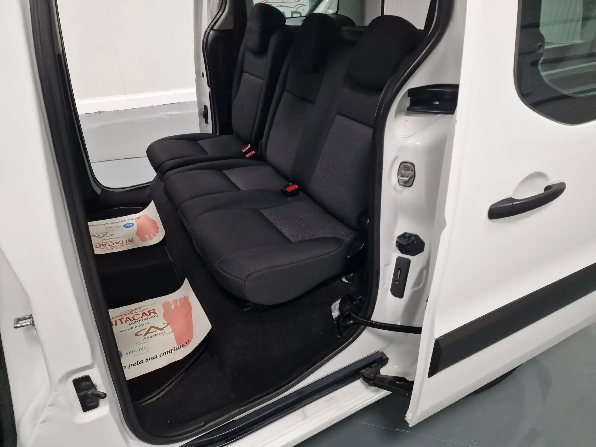Citroën Berlingo 1.6 BLUEHDI 5 LUGARES 30