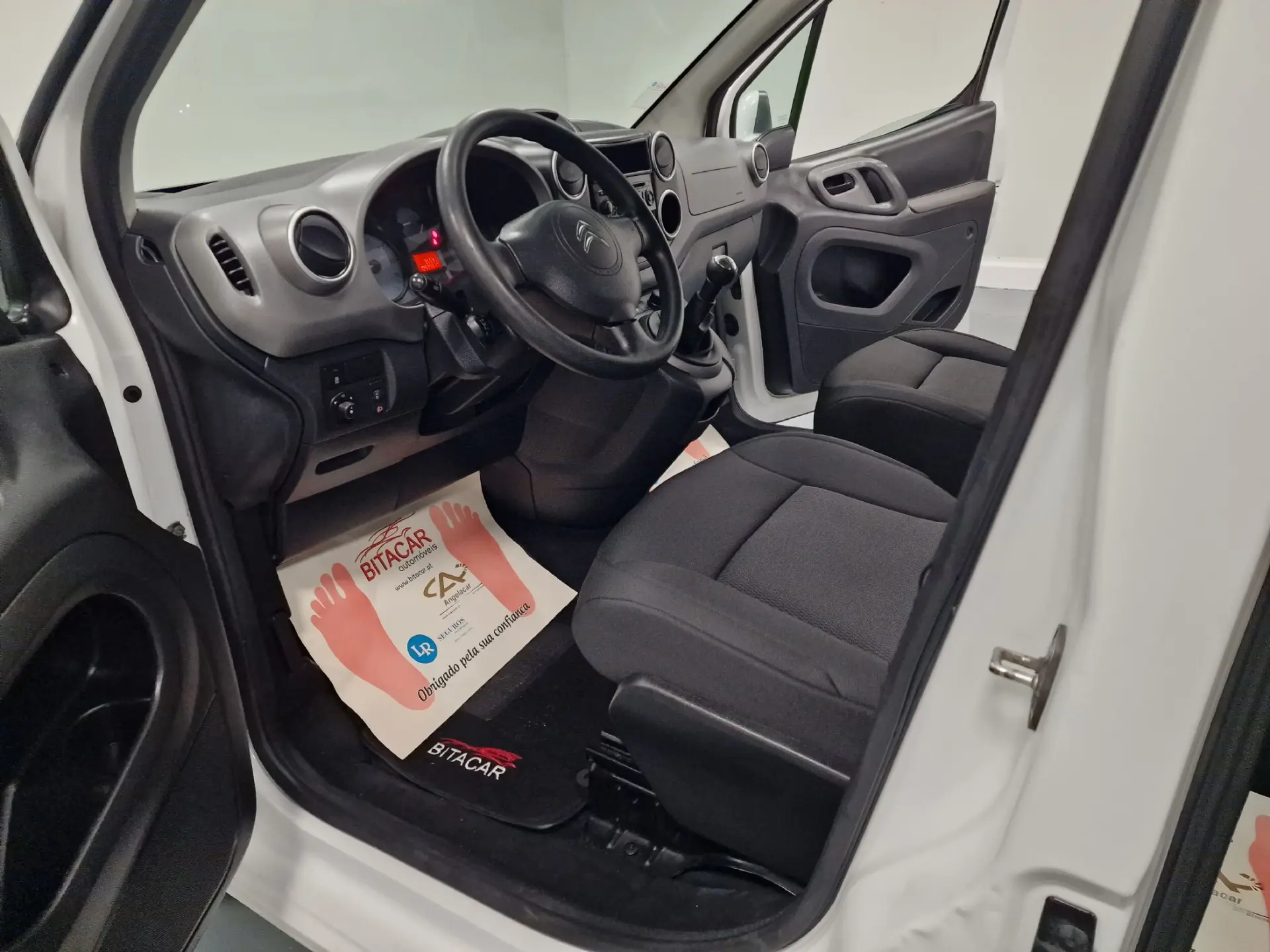 Citroën Berlingo 1.6 BLUEHDI 5 LUGARES 55