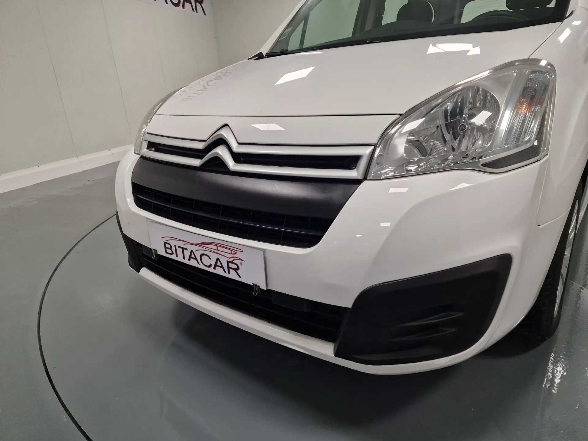 Citroen Berlingo 1.6 BLUEHDI 5 LUGARES 6