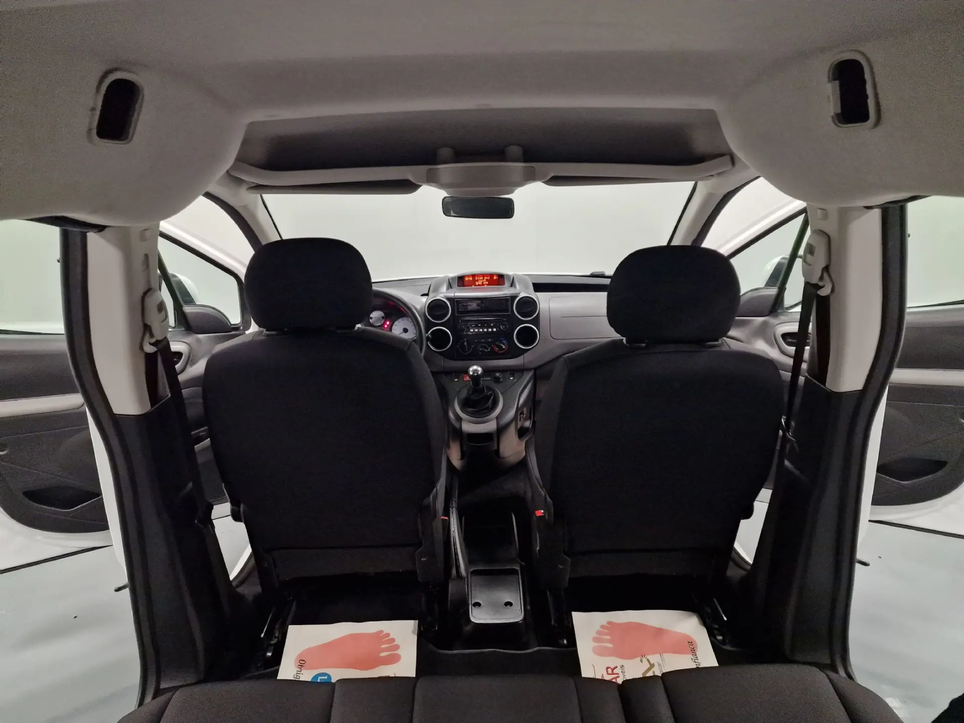 Citroen Berlingo 1.6 BLUEHDI 5 LUGARES 33