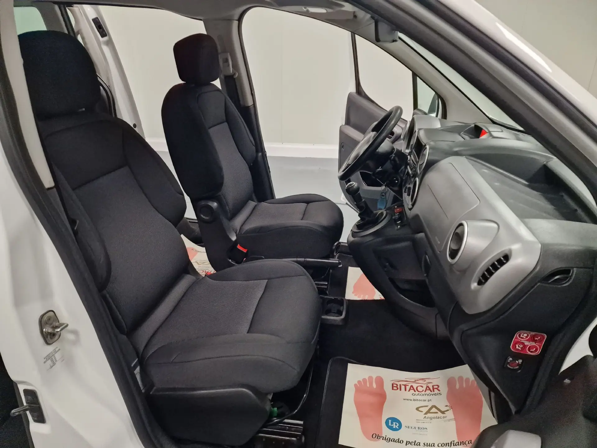 Citroen Berlingo 1.6 BLUEHDI 5 LUGARES 41