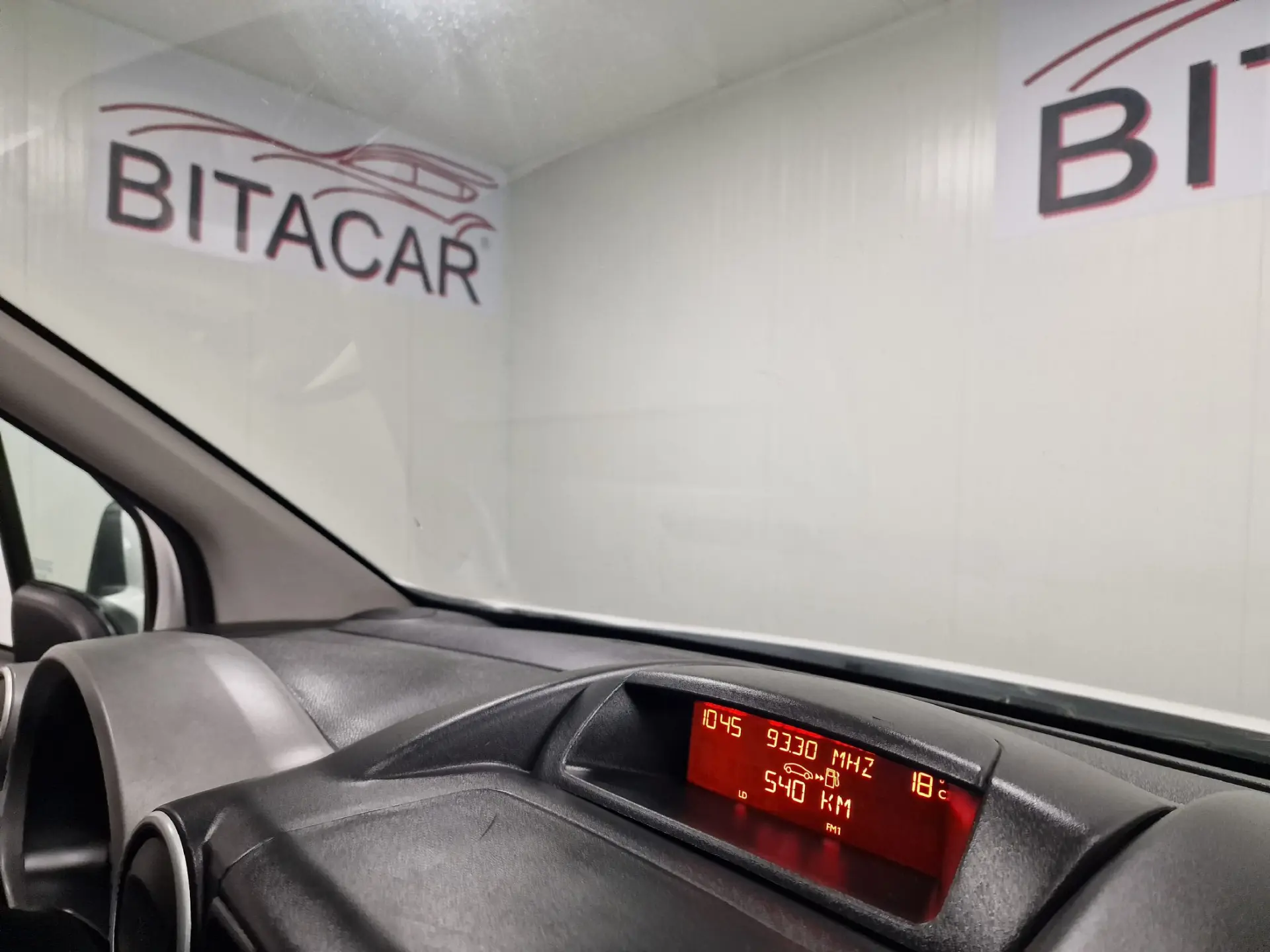 Citroen Berlingo 1.6 BLUEHDI 5 LUGARES 48