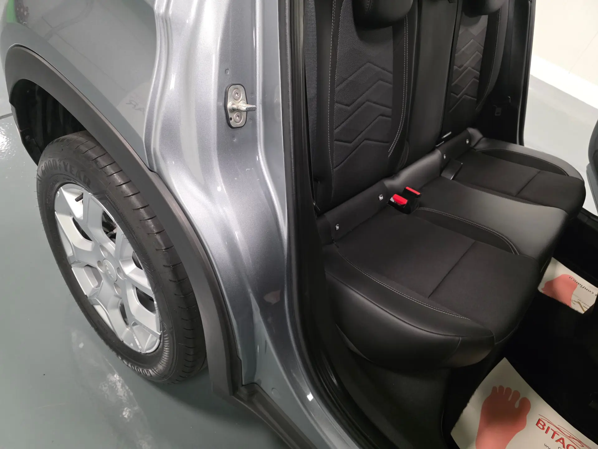 Jeep Avenger 1.2 GSE T3 Altitude 56