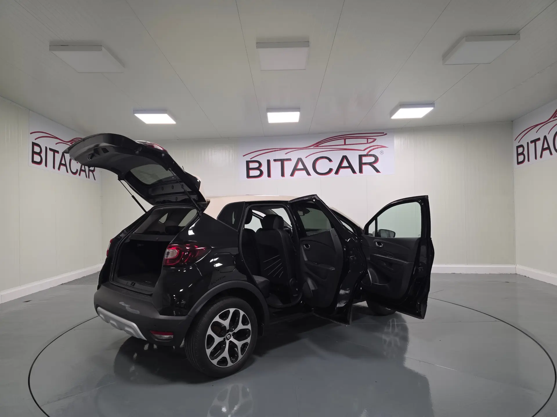 Renault Captur 1.5 DCI EXCLUSIVE 17