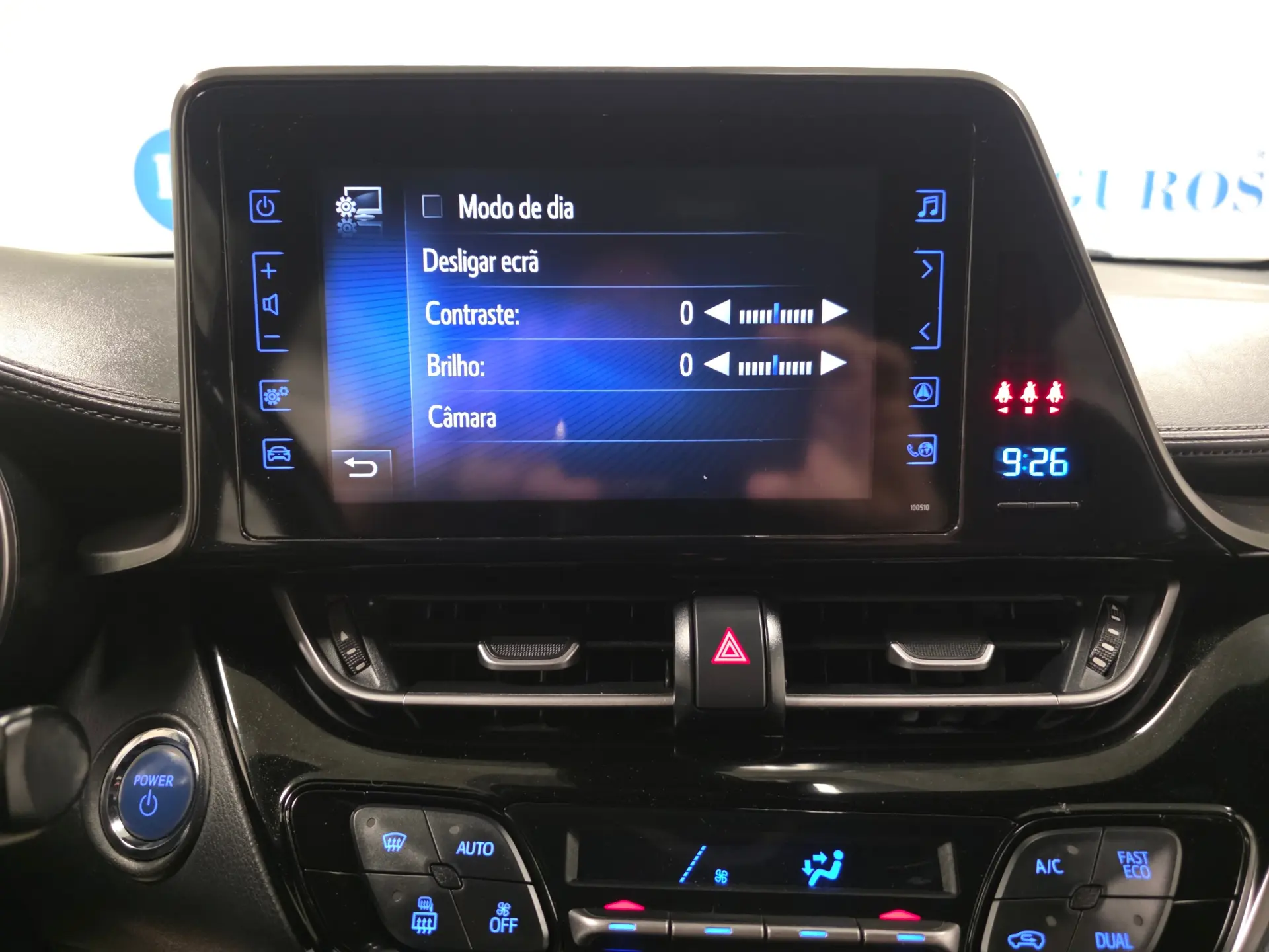 Toyota C-HR 1.8 HSD CONFORT 101