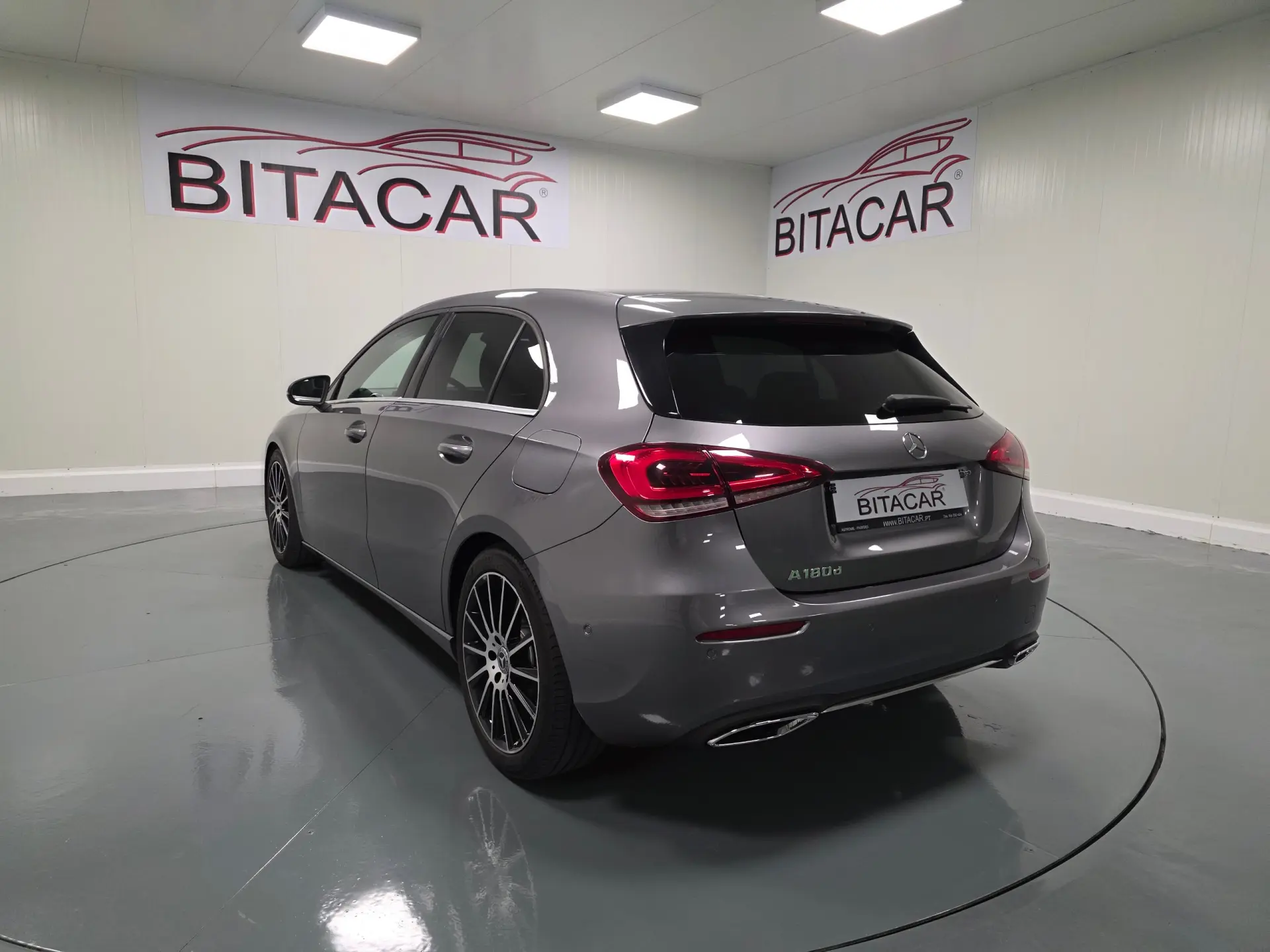 Mercedes-Benz A 180 D PROGRESSIVE 2