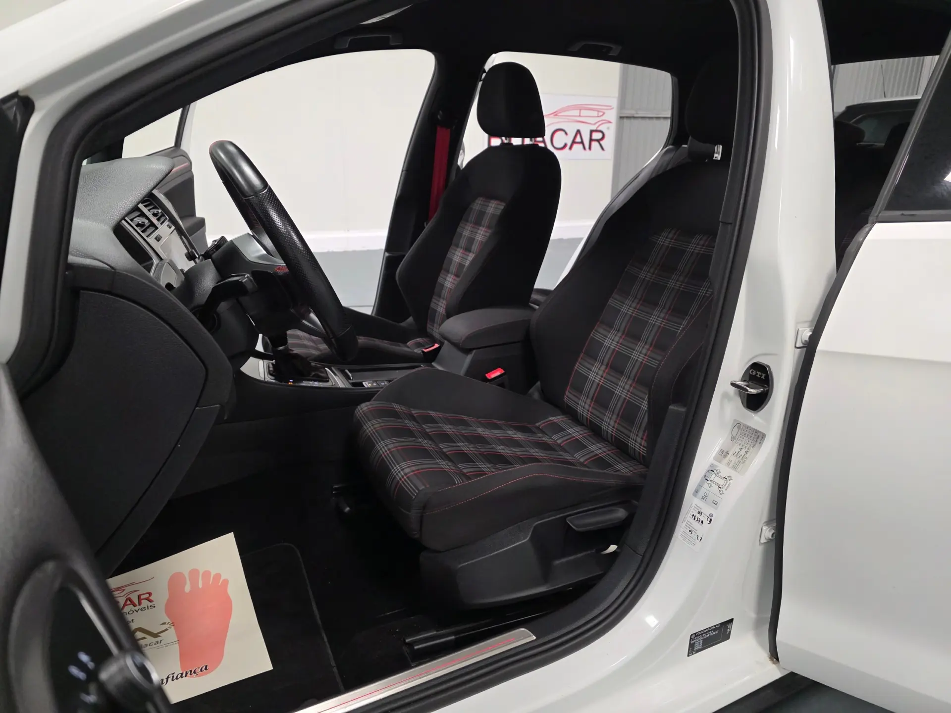 Volkswagen Golf 2.0 TSI GTI DSG Performance 73