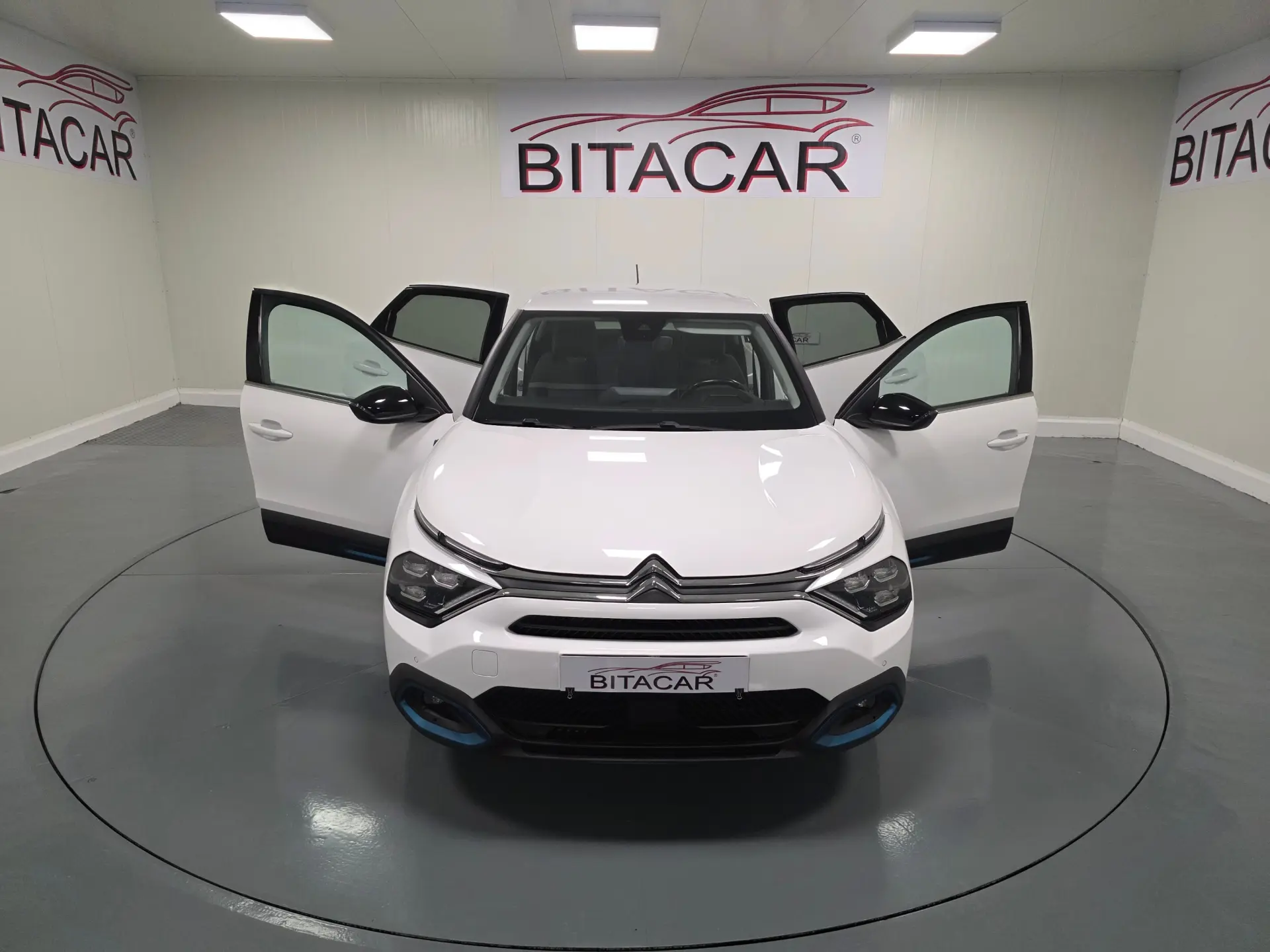 Citroen e-C4 SHINE 47